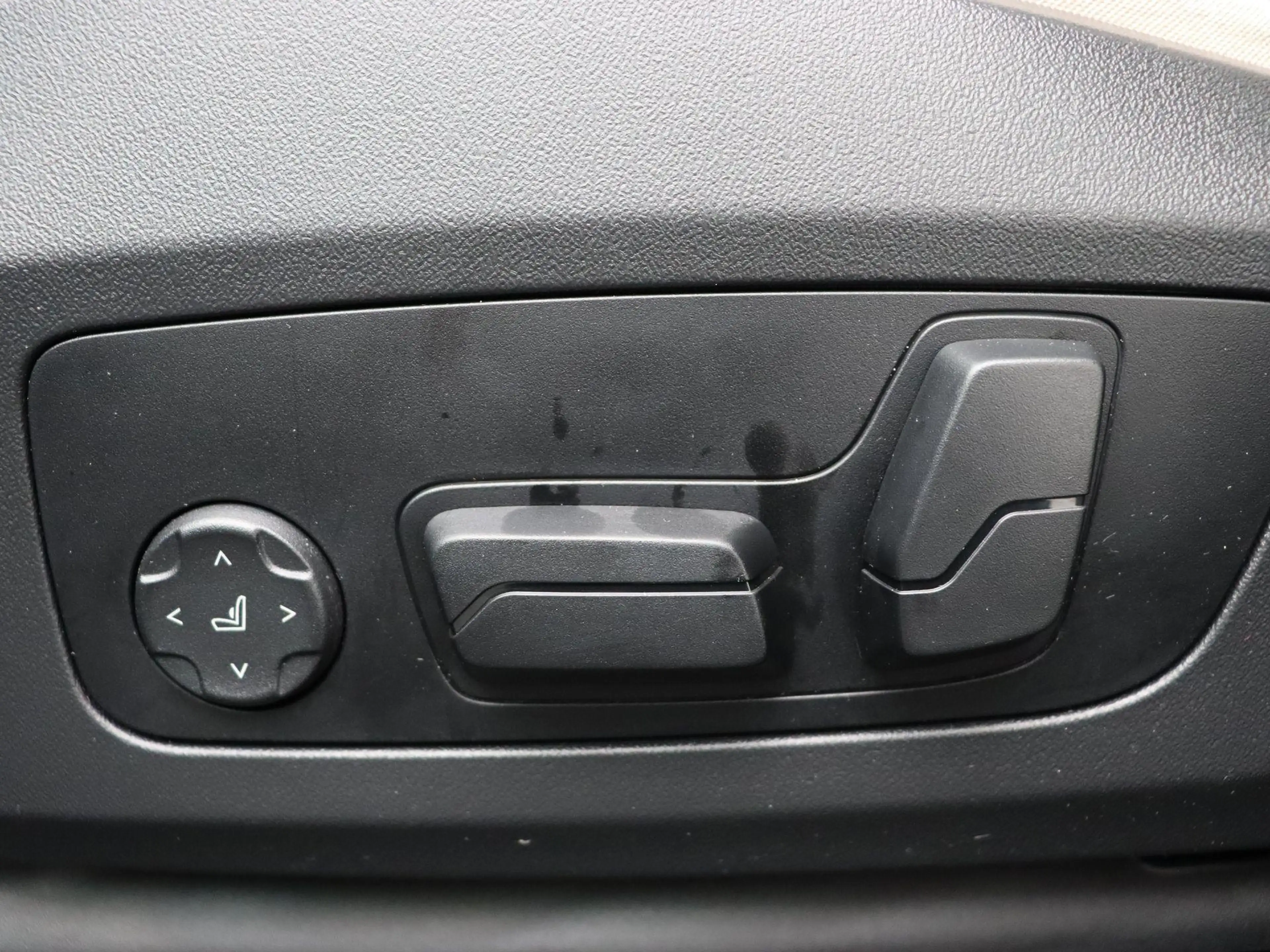 BMW iX1 eDrive20 M Sportpakket | Innovation Pack | Comfort — photo 13
