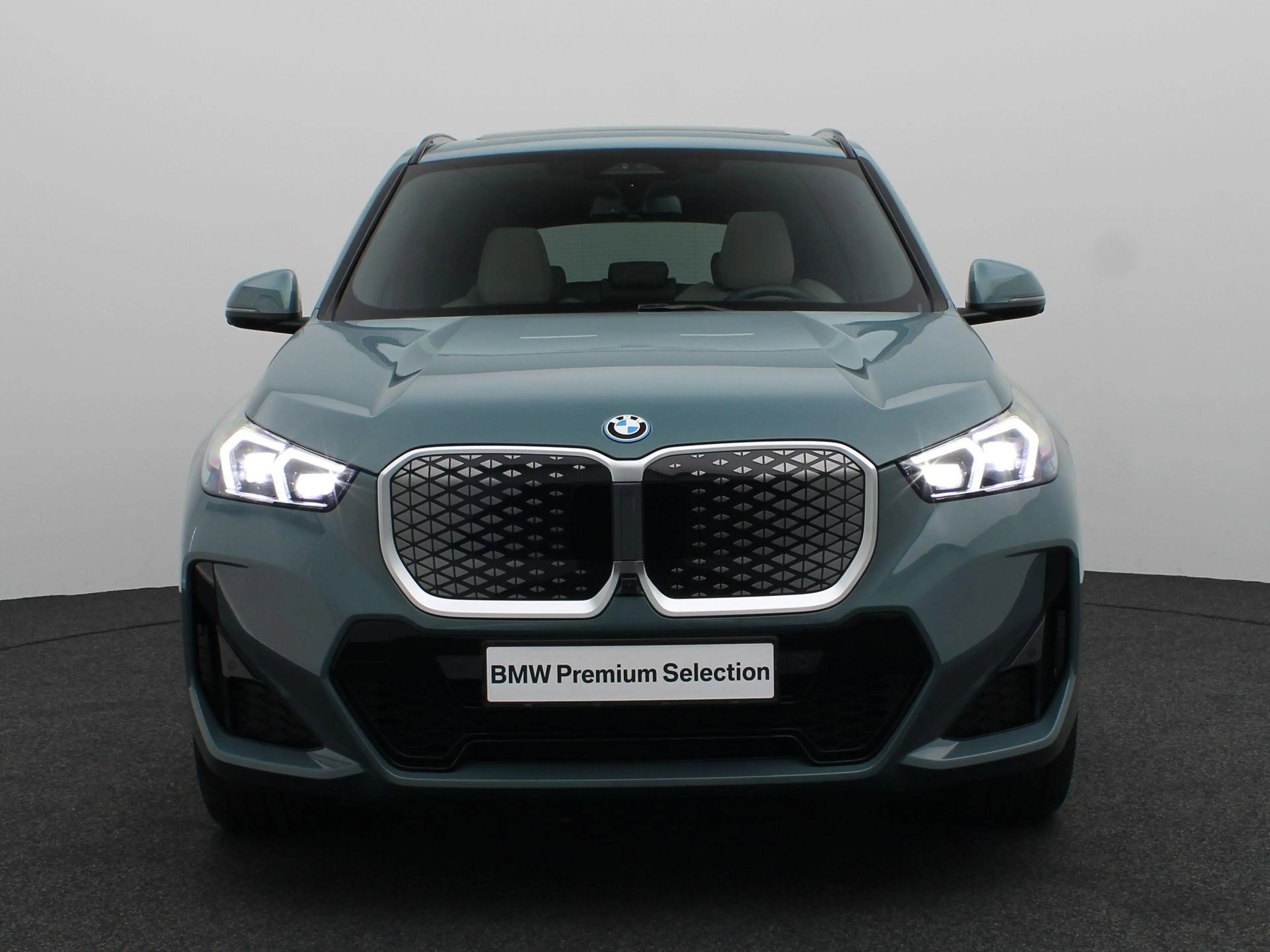 BMW iX1 eDrive20 M Sportpakket | Innovation Pack | Comfort — photo 3