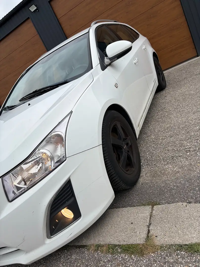 Chevrolet Cruze Wagon 1,7 TD ECO LT Weiß - 2