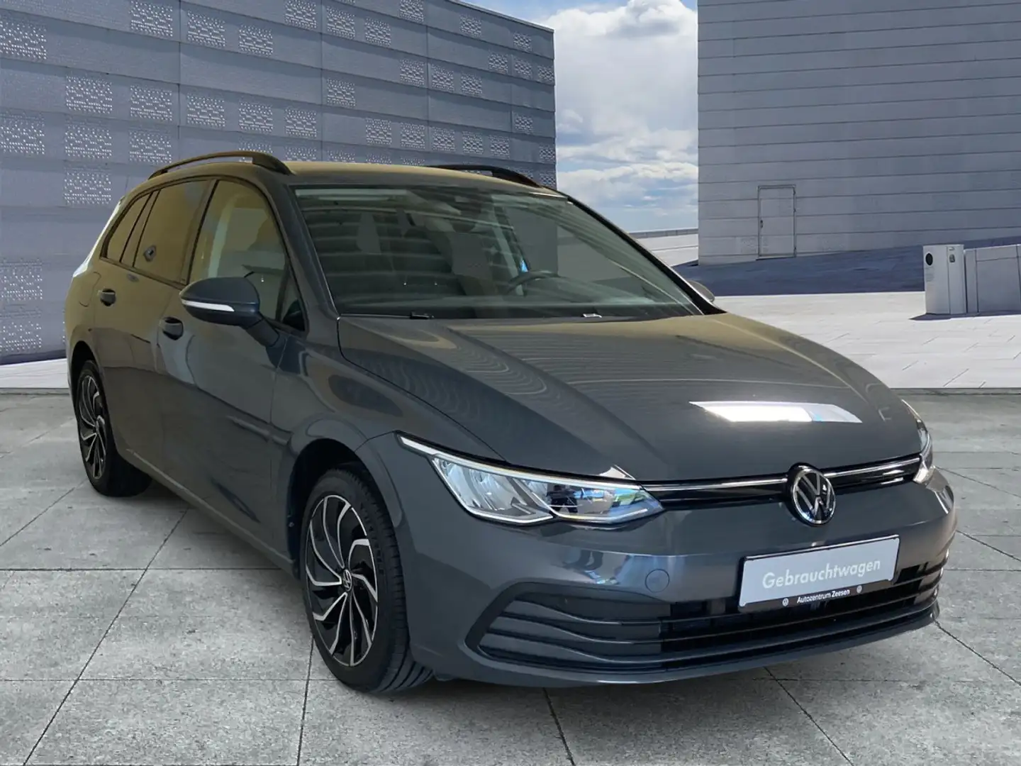 Volkswagen Golf VIII Variant 1.0 eTSI Life OPF DSG+USB+DAB+ Klima Grau - 2