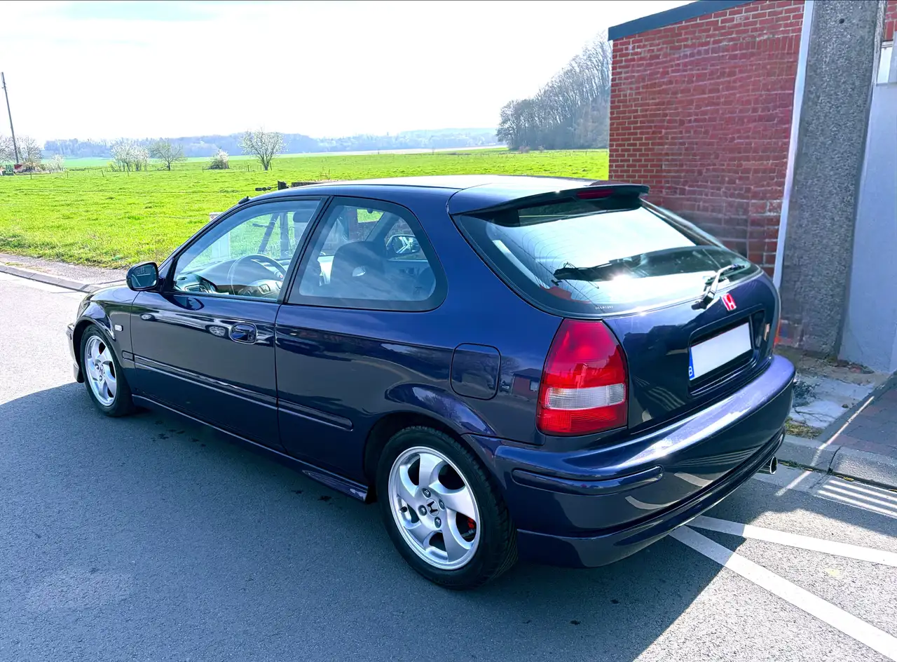 Honda Civic 1.6i VTi, foto 2
