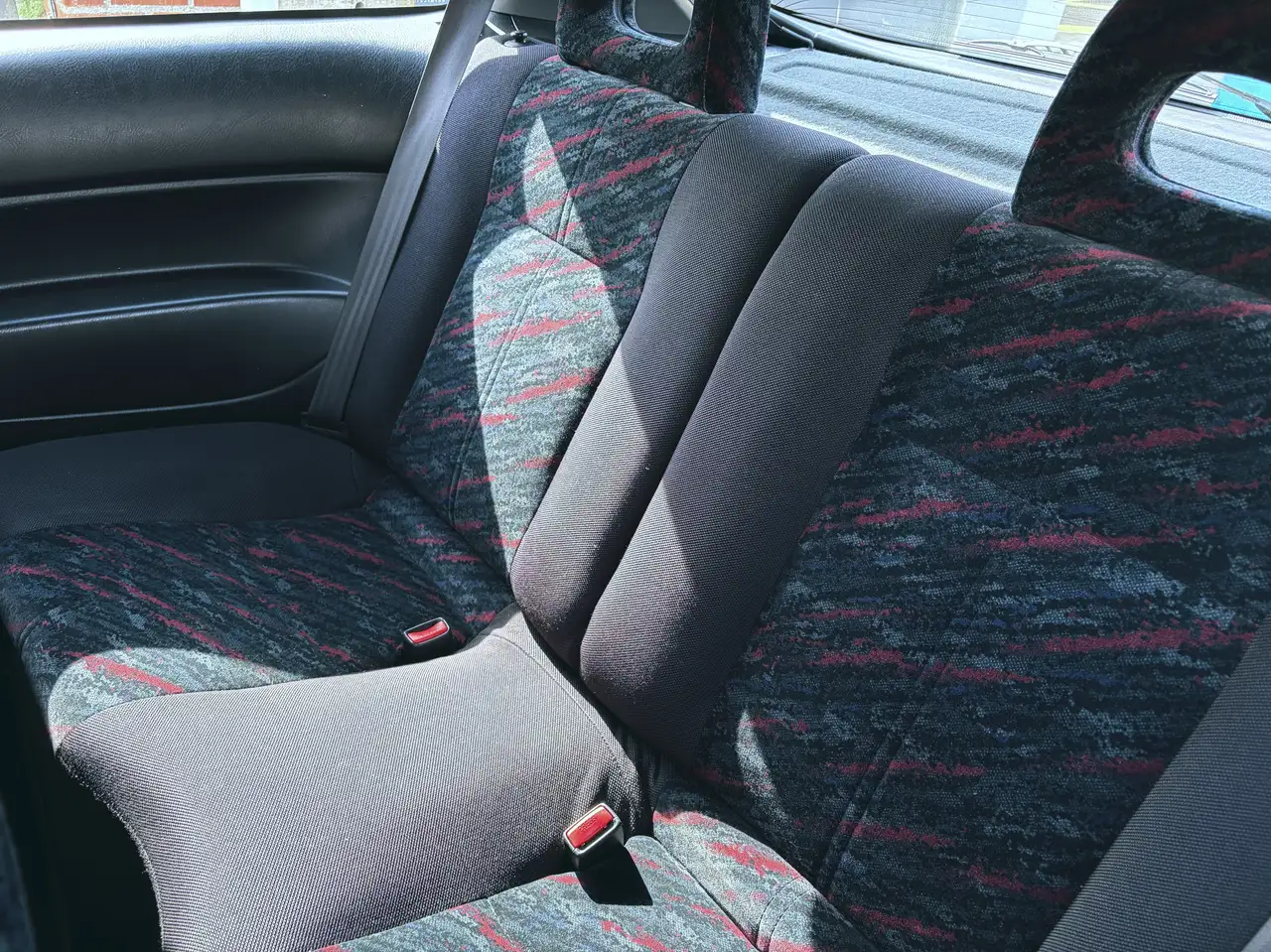 Honda Civic 1.6i VTi, foto 11