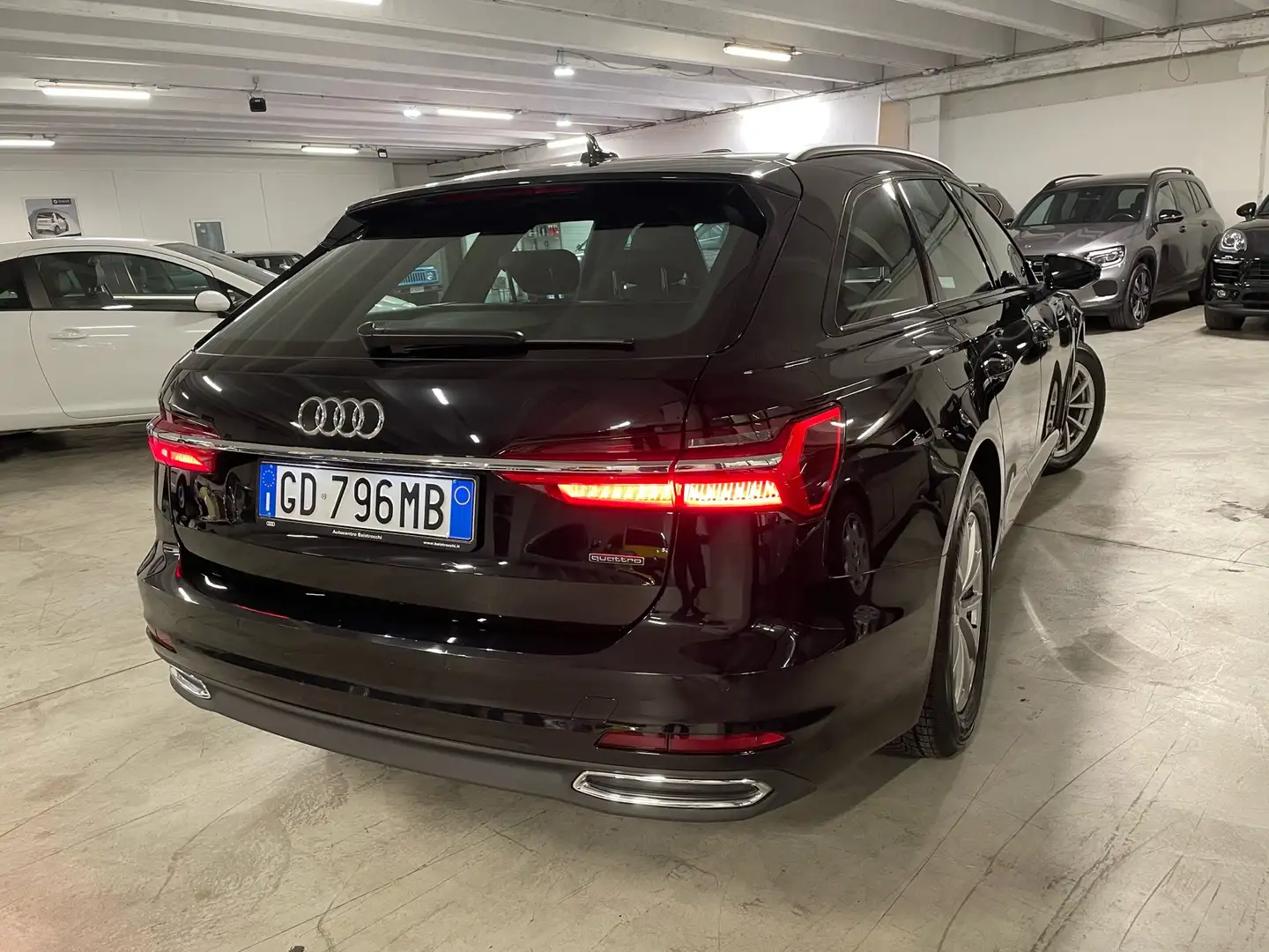 Audi A6 Avant 40 2.0 tdi mhev Business Plus quattro s-tron Noir - 2