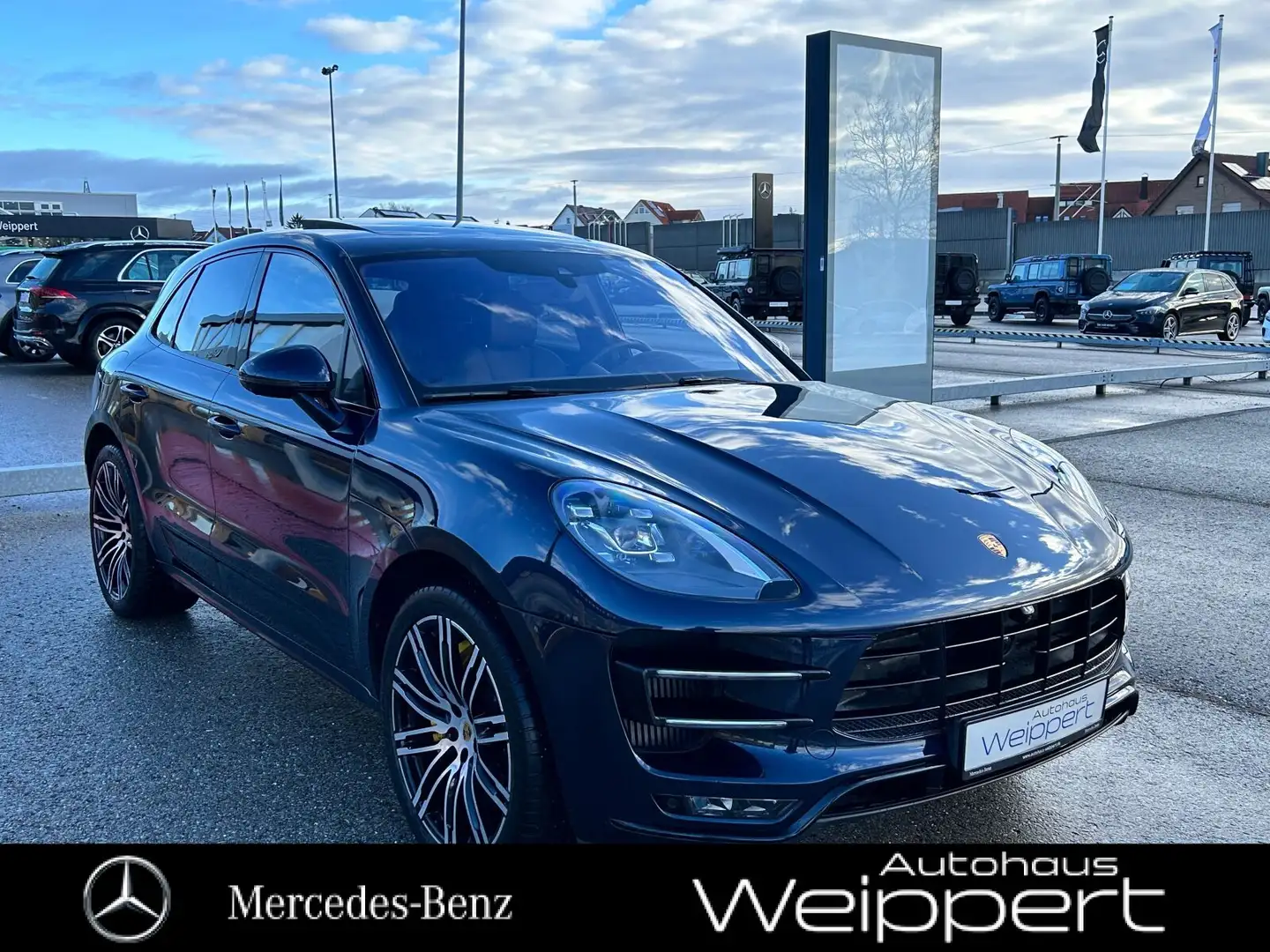 Porsche Macan MACAN TURBO MIT PERFORMANCE PAKET KERAMIKBREMSE Kék - 2