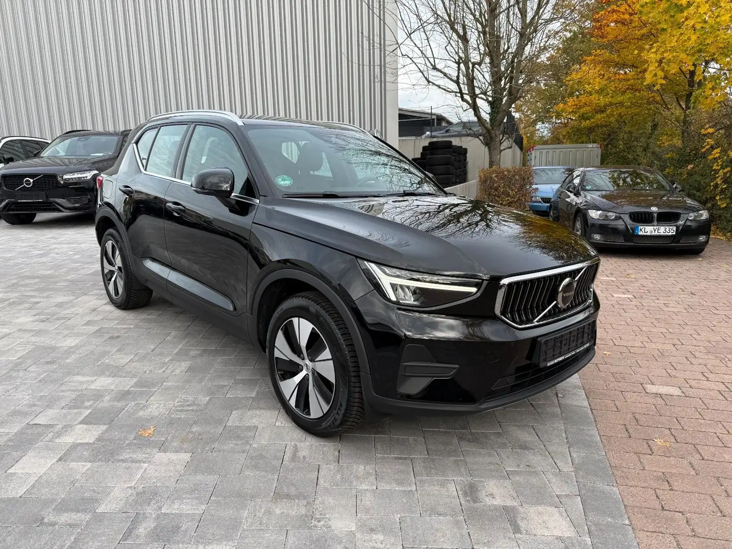 Volvo XC40 T4 CORE PHEV+NAVI+CAM+SITZHZG+ALLWETTER Noir - 1