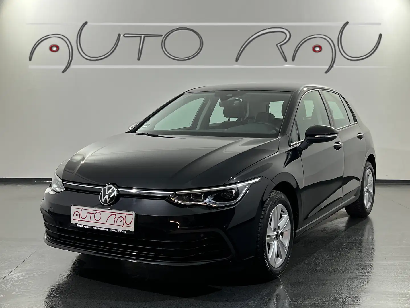 Volkswagen Golf 8 Lim. 2.0 TDI SCR Life DSG *LED*AVV*NAVI* Schwarz - 1