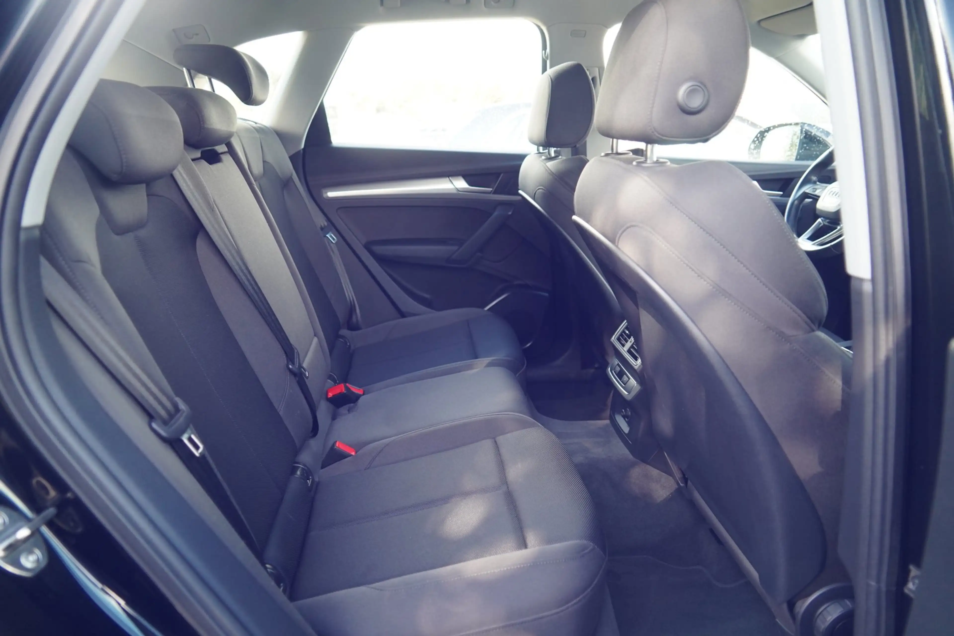 Audi Q5 45 TFSI quattro S edition / 87dkm NAP / Navi / Cam — photo 8