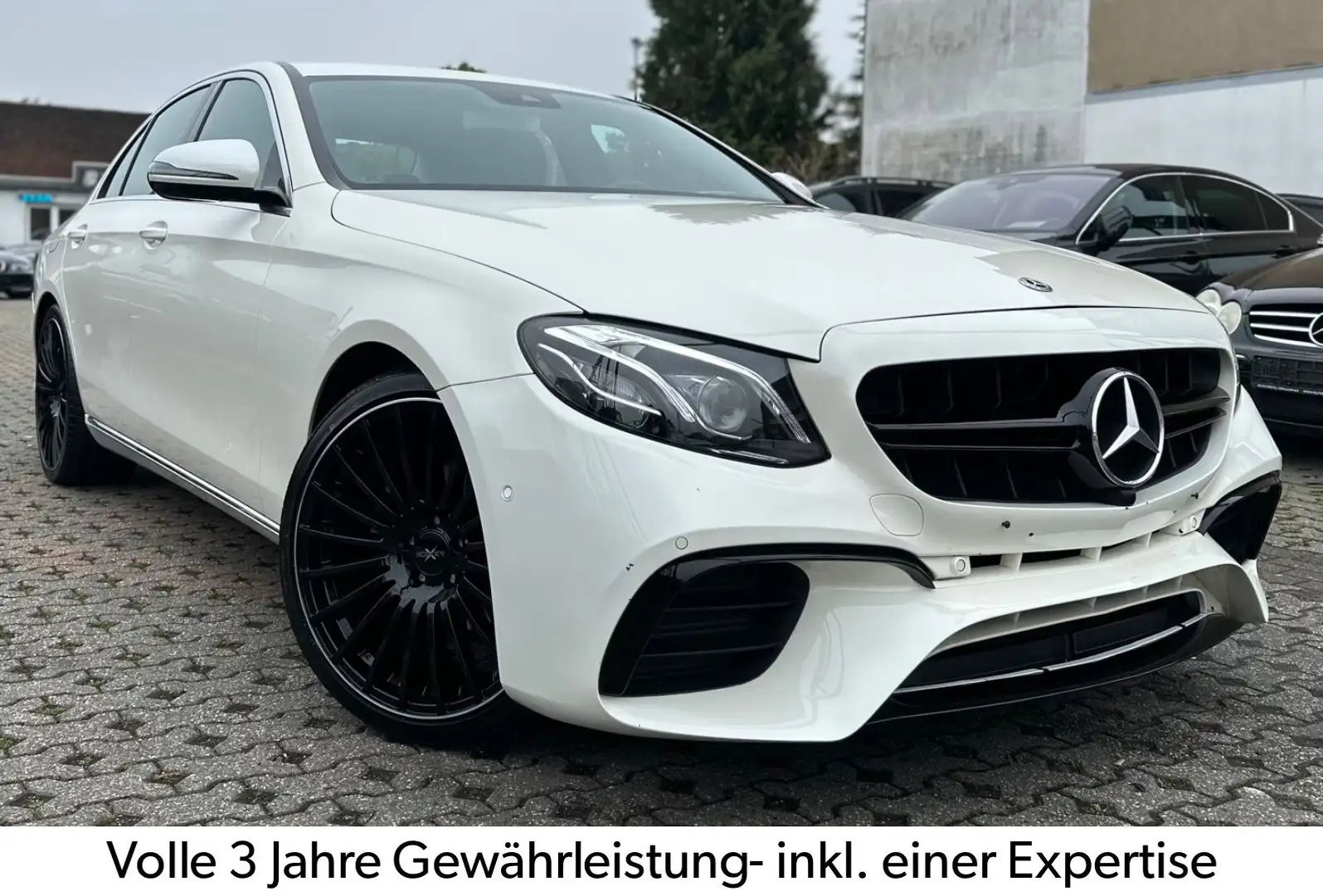 Mercedes-Benz E 200 *E63 AMG UMBAU*AMBIENTE-MULTIBEAM-SHZ Blanco - 2