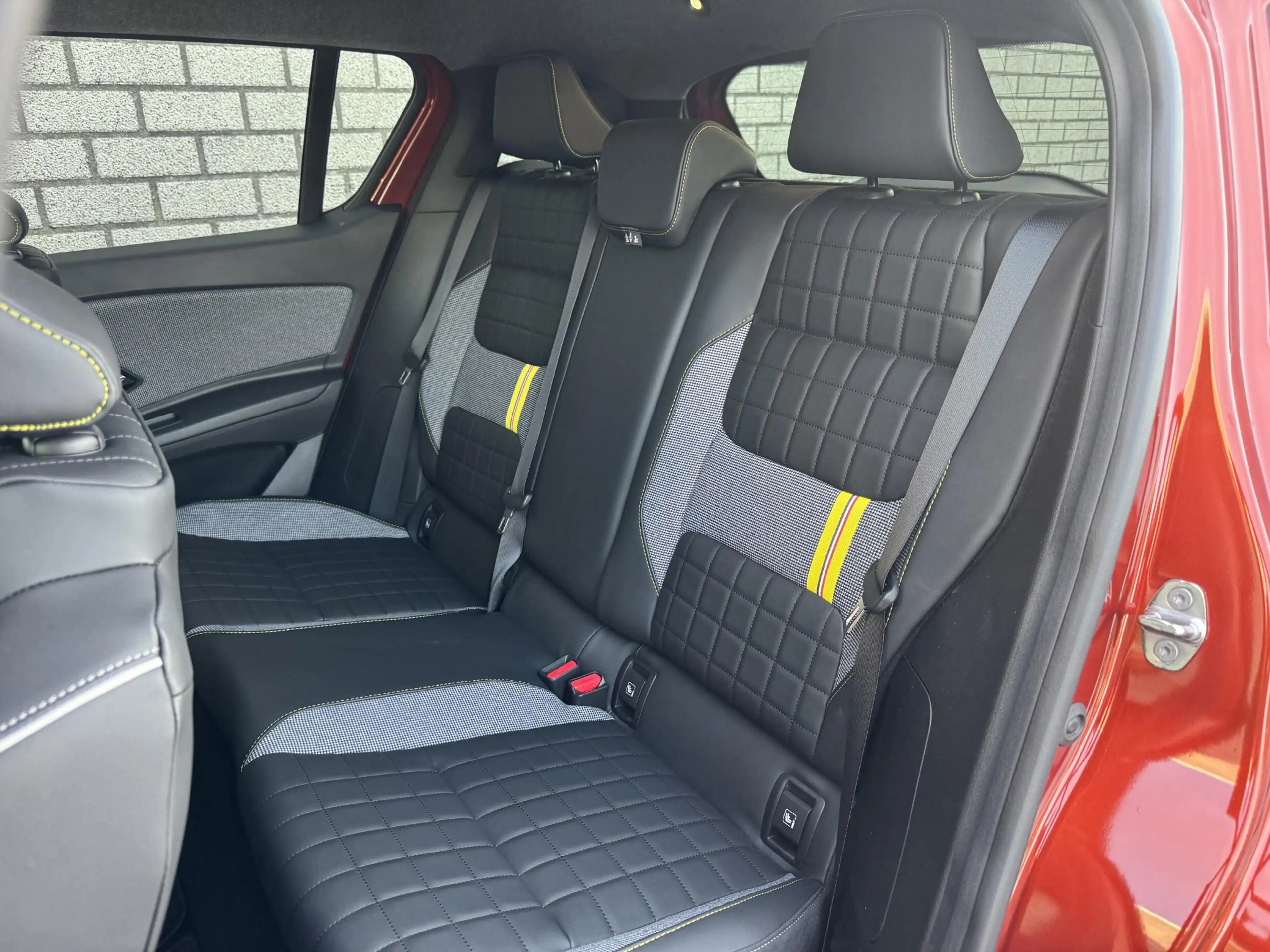 Renault R 4 Comfort Range Iconic 52 kWh | Demo | Harman / Kard — photo 8