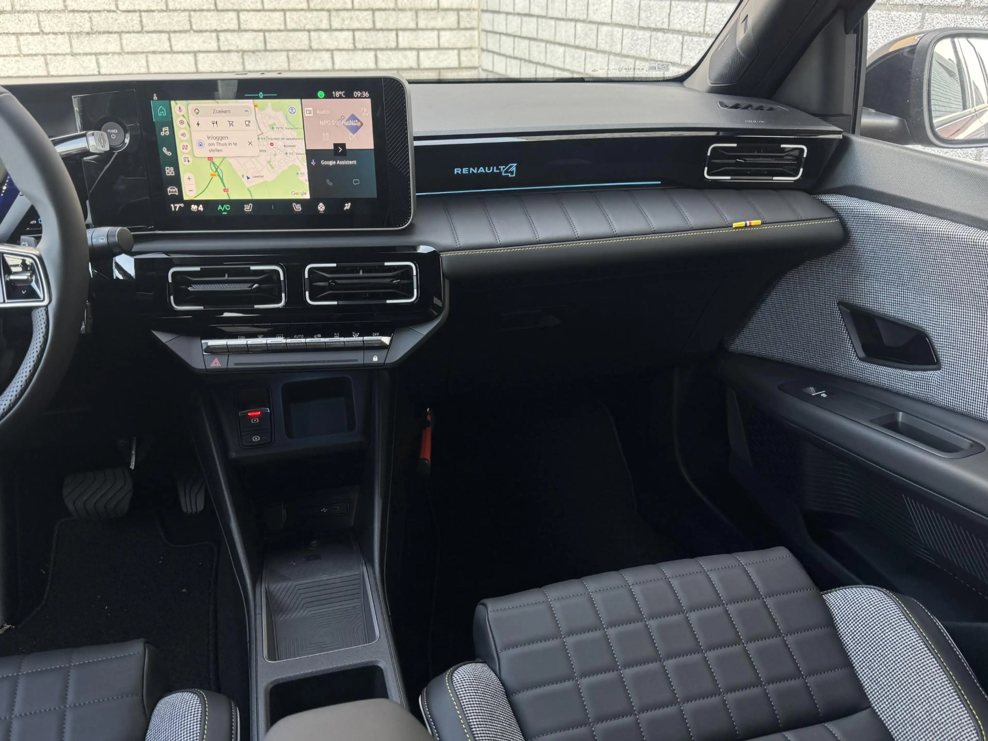Renault R 4 Comfort Range Iconic 52 kWh | Demo | Harman / Kard — photo 10