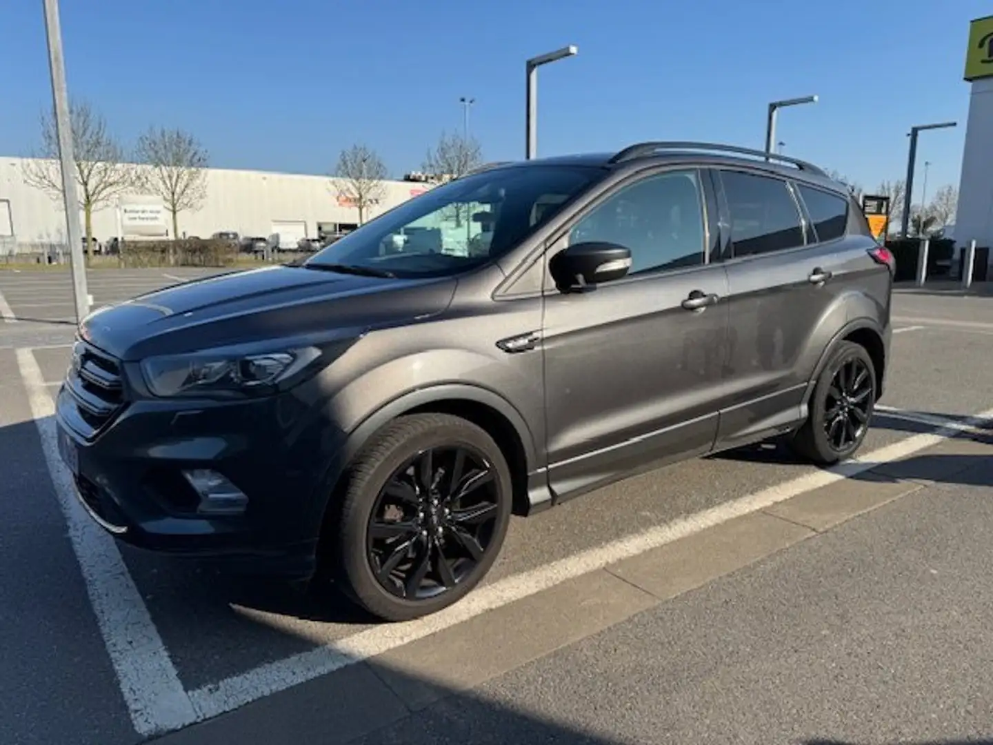 Ford Kuga Kuga 1.5 EcoBoost 2x4 ST-Line Gris - 2
