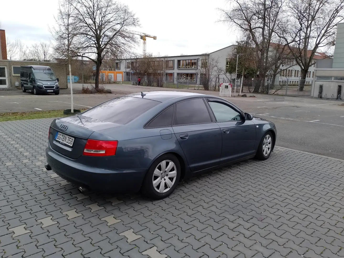 Audi A6 2.7 TDI plava - 2