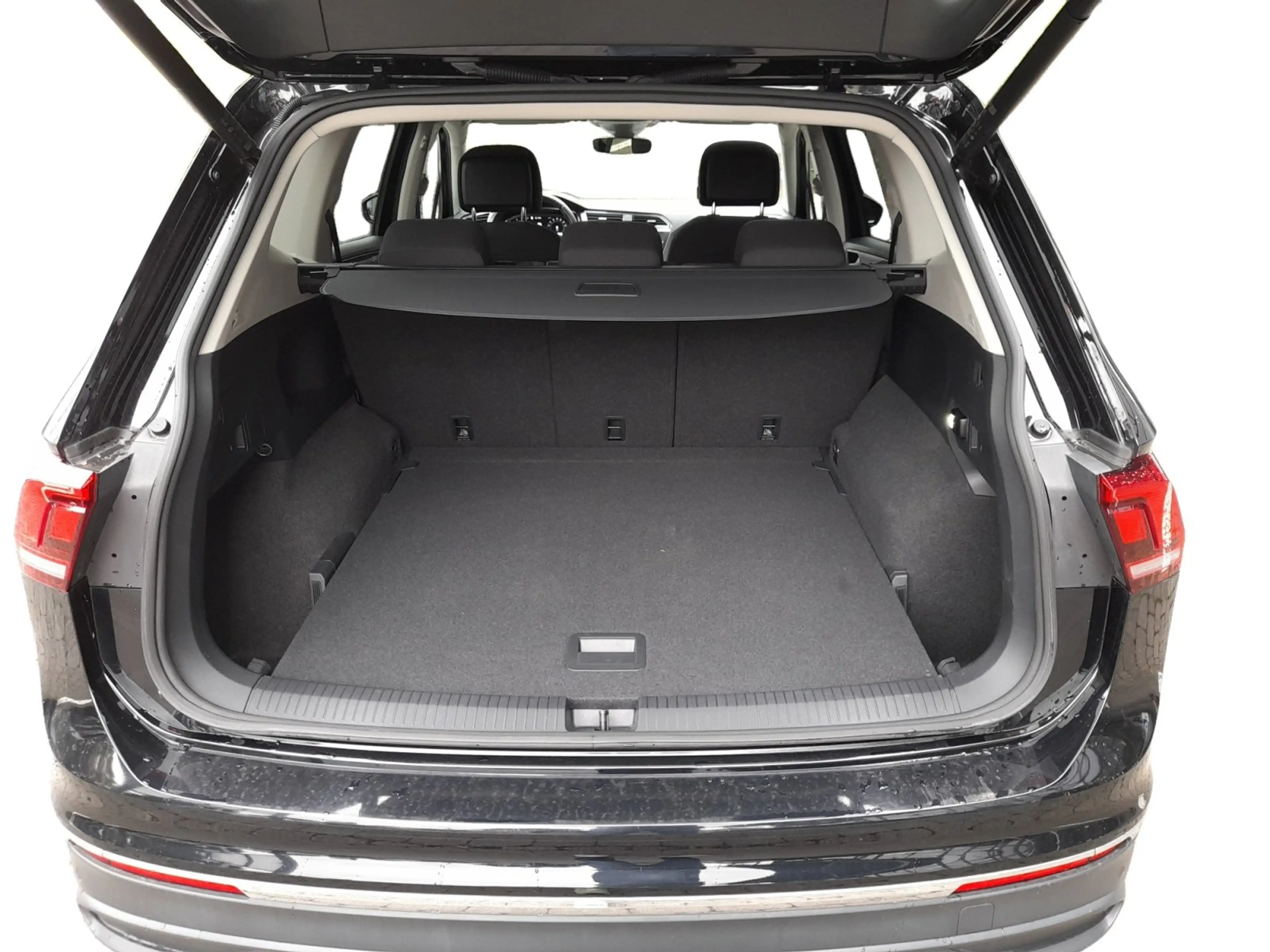 Volkswagen Tiguan Allspace 1.5 TSI AHK 360° 4xSHZ CarPlay — photo 15