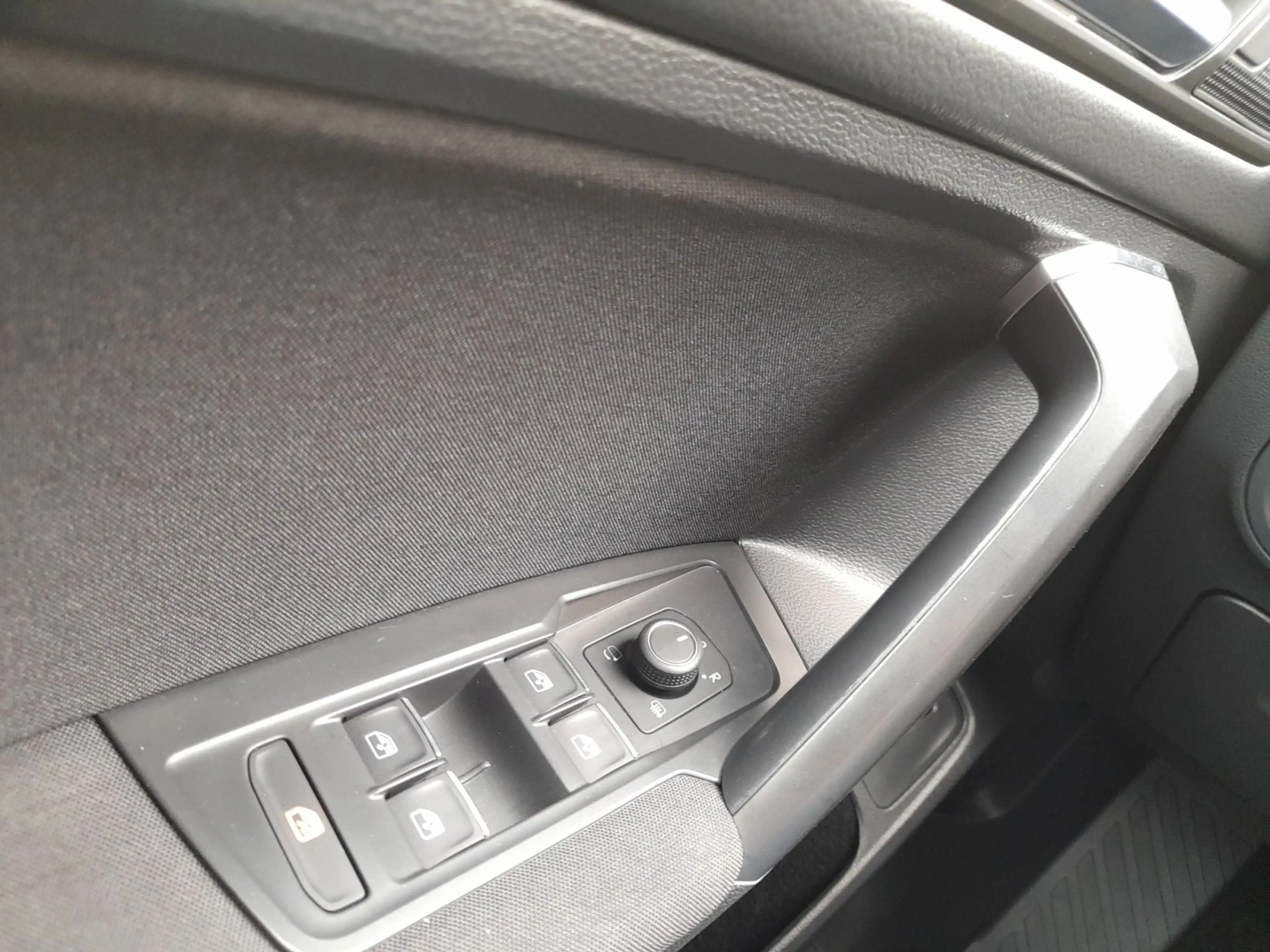 Volkswagen Tiguan Allspace 1.5 TSI AHK 360° 4xSHZ CarPlay — photo 14