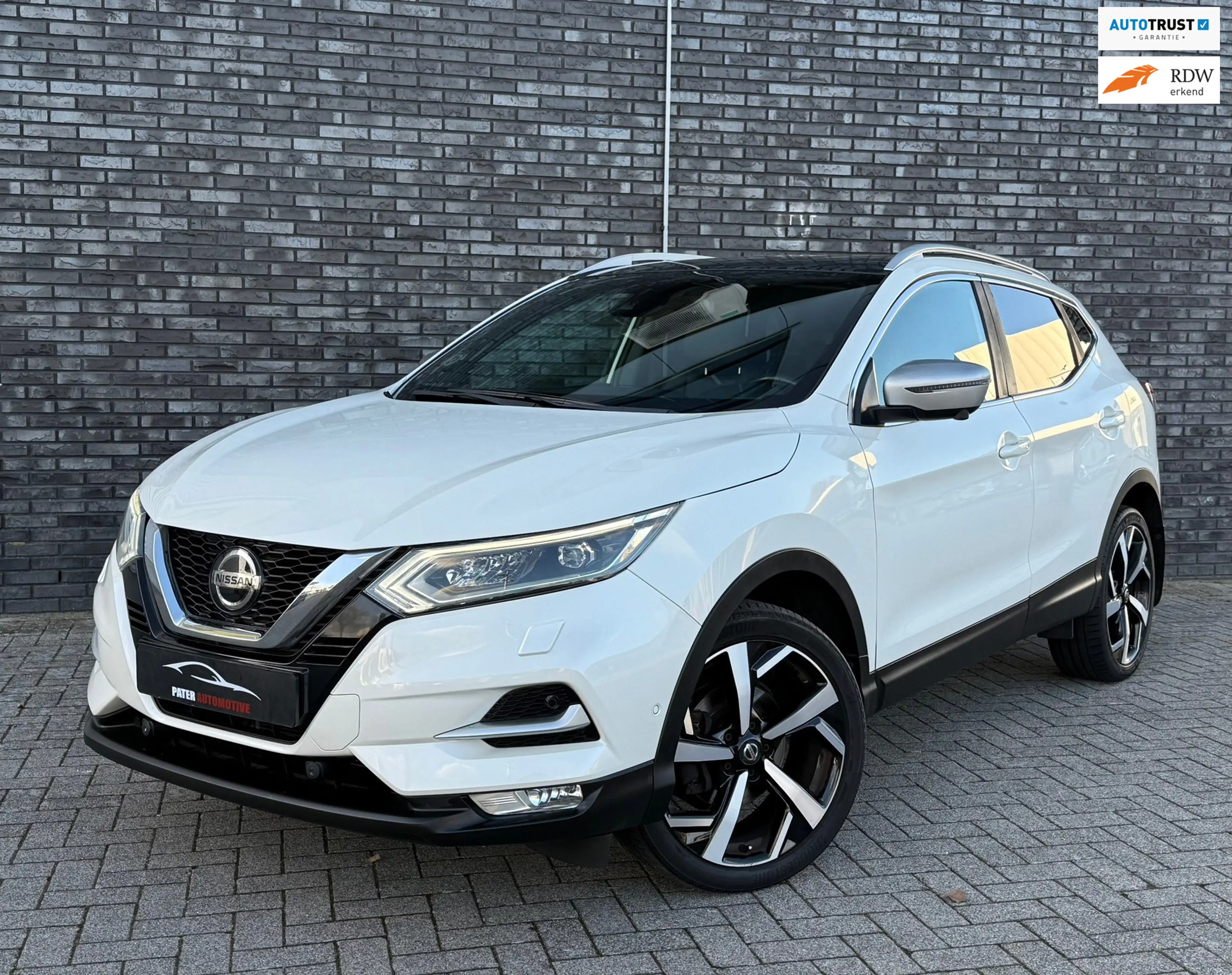 Nissan Qashqai 1.2 Tekna + Panorama|Camera|Bose|Blindspot|Trekhaa