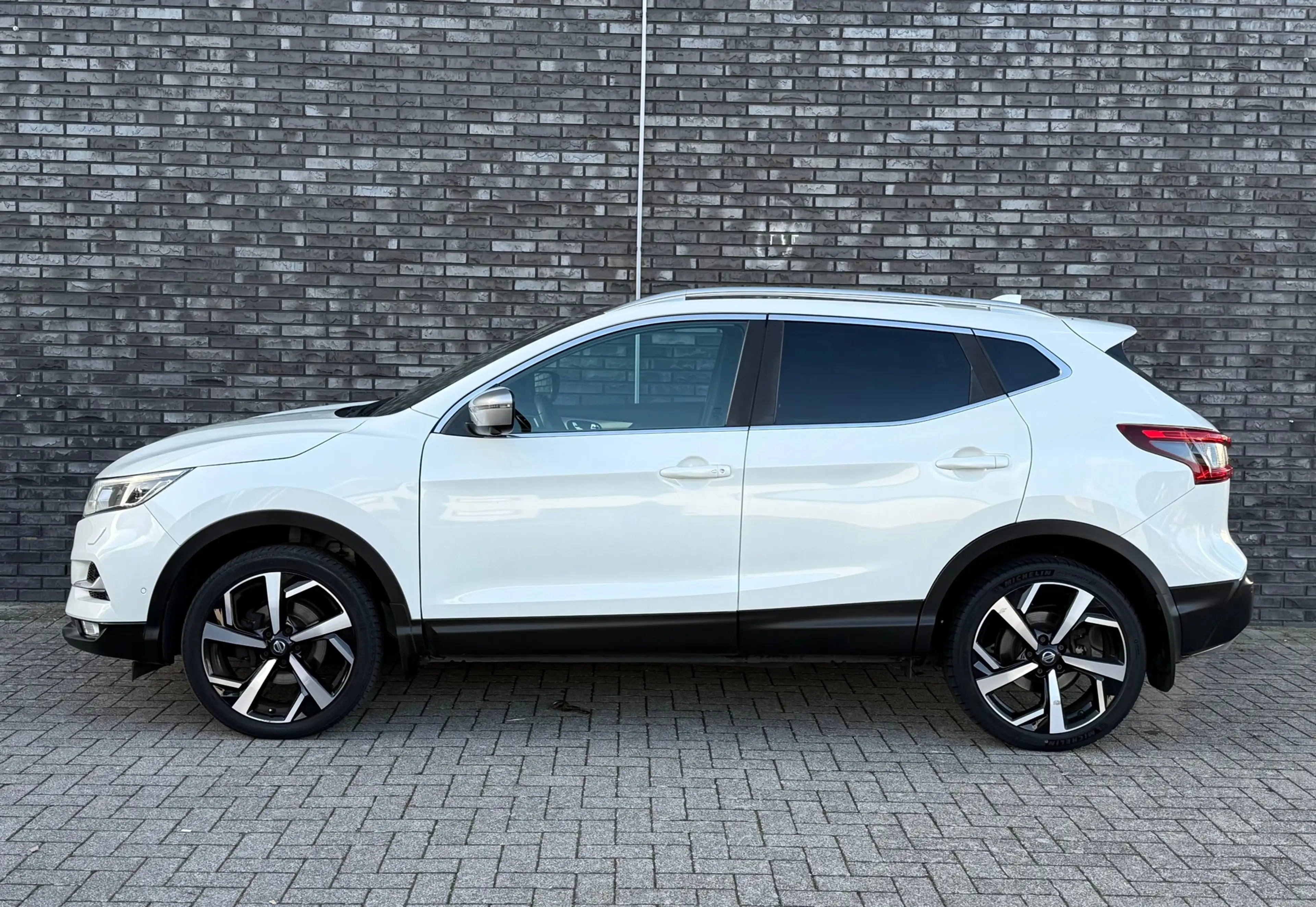 Nissan Qashqai 1.2 Tekna + Panorama|Camera|Bose|Blindspot|Trekhaa — photo 11