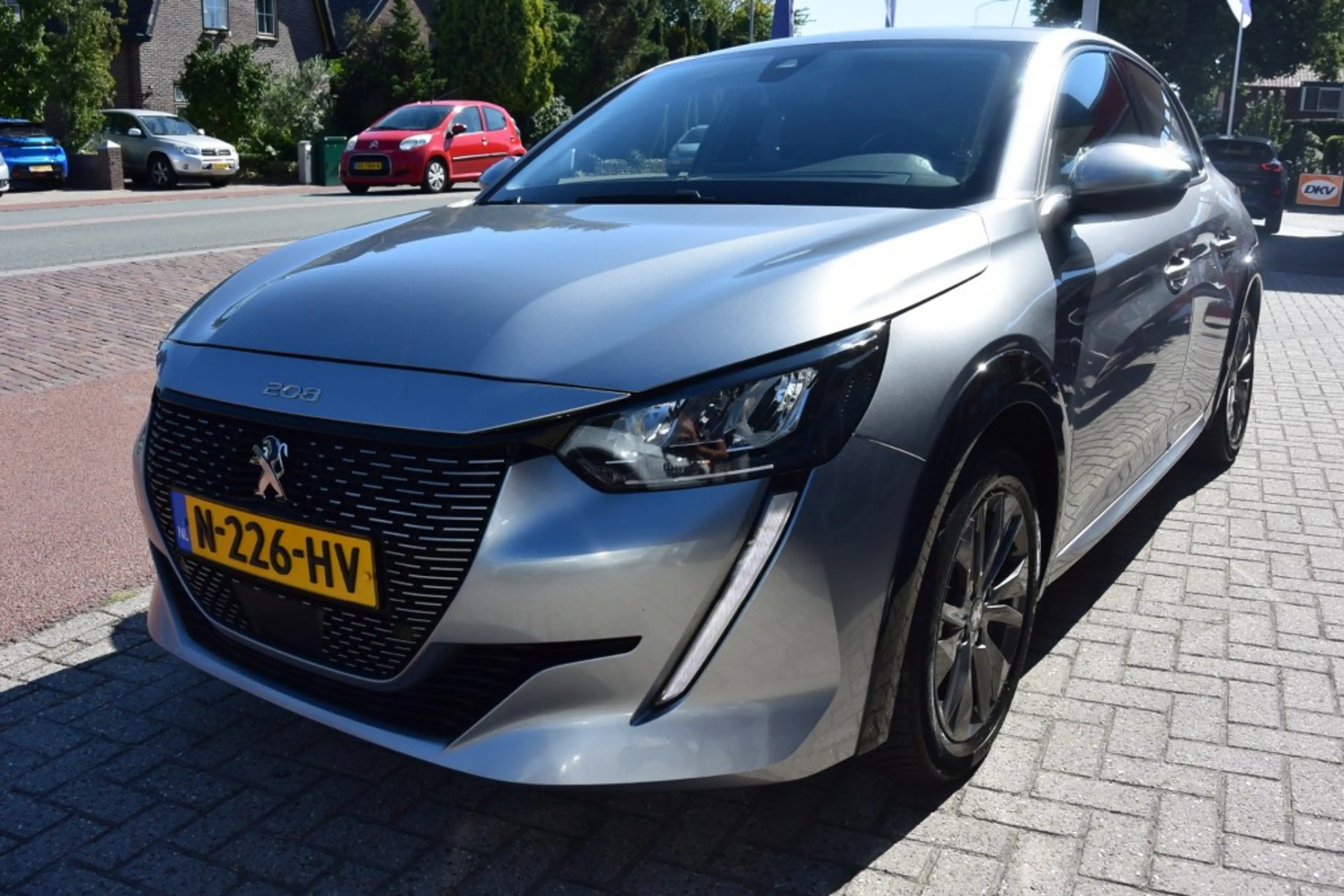 Peugeot 208 BL ALL 50 KWH — photo 8