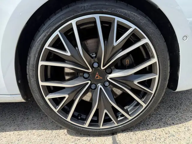 Cupra Leon view 15
