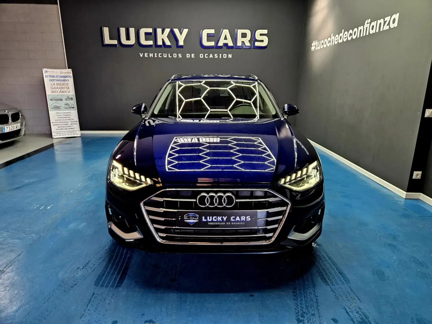 Audi A4 Familiar Automático de 5 Puertas Blue - 1