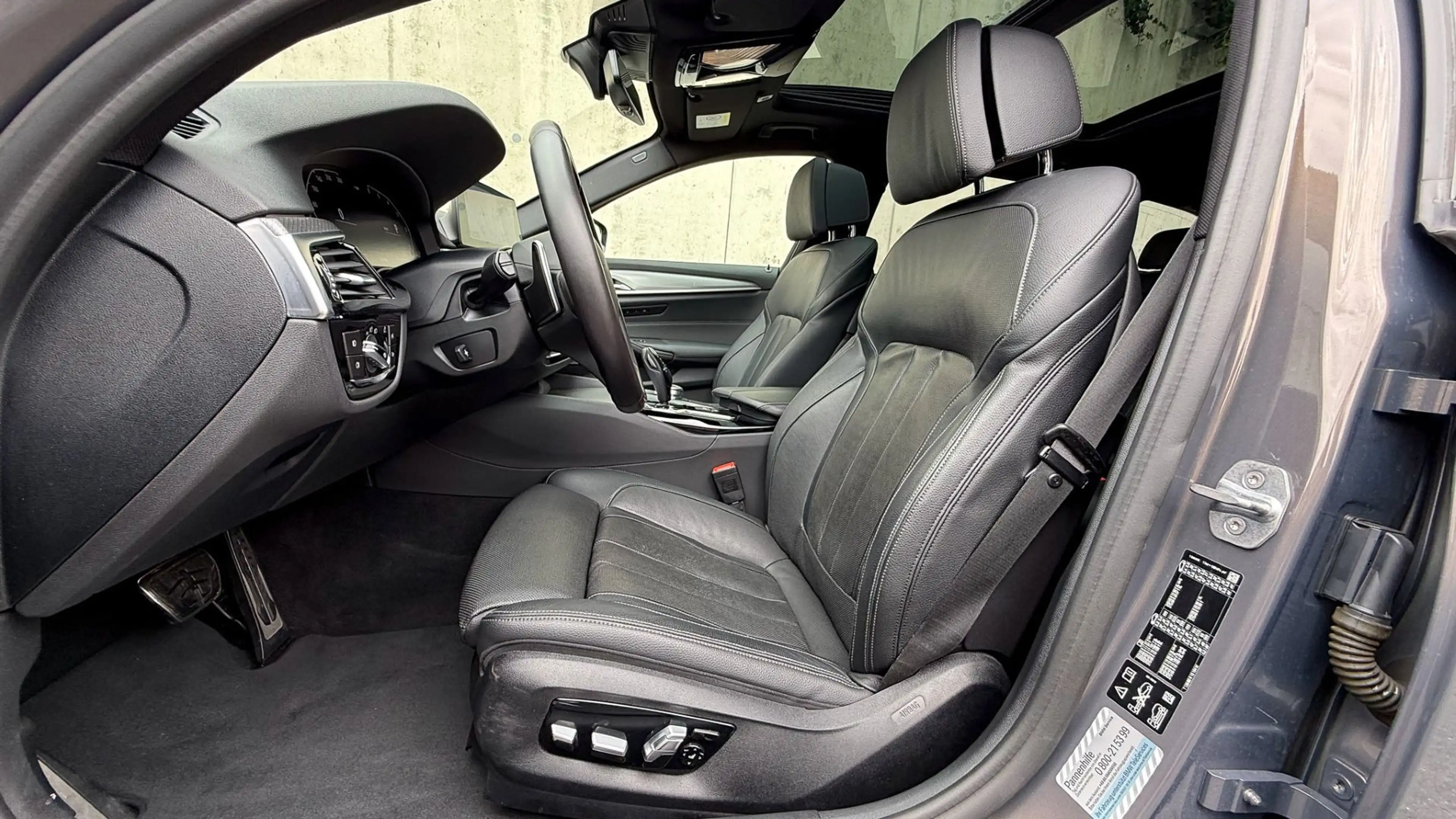 BMW 530 d xDrive M-Sportpaket — photo 14