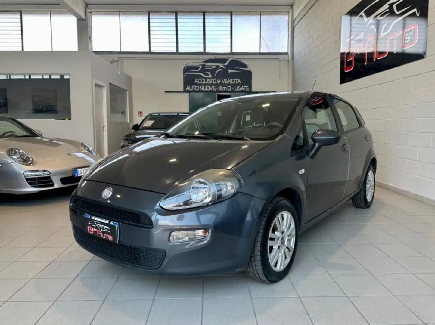 Fiat Punto 1.2 8V 5p. Pop *NEOPATENTATI* Grigio - 1