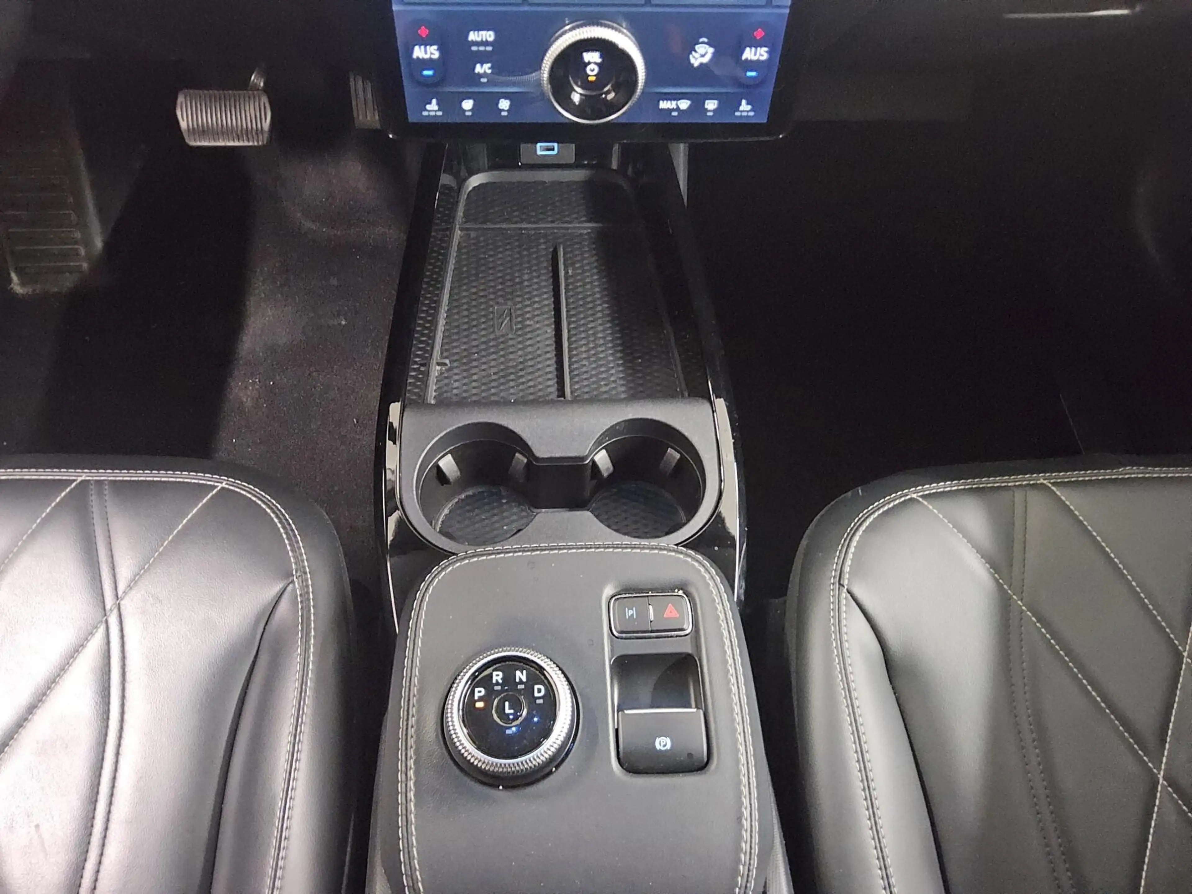 Ford Mustang Mach-E — photo 6