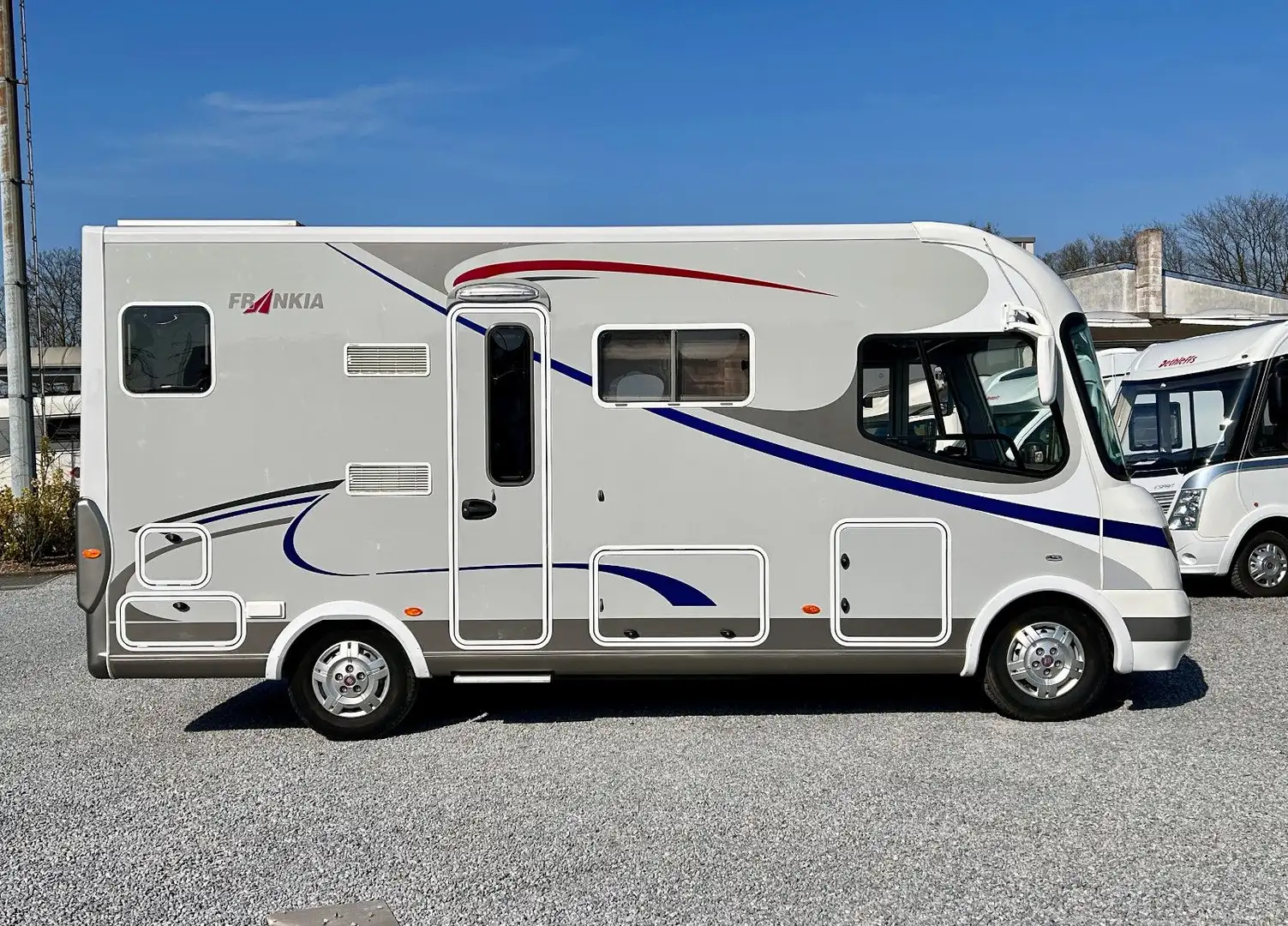 Frankia Comfort I 640 *Hubbett-Heckbad-1.Hand* Grau - 2