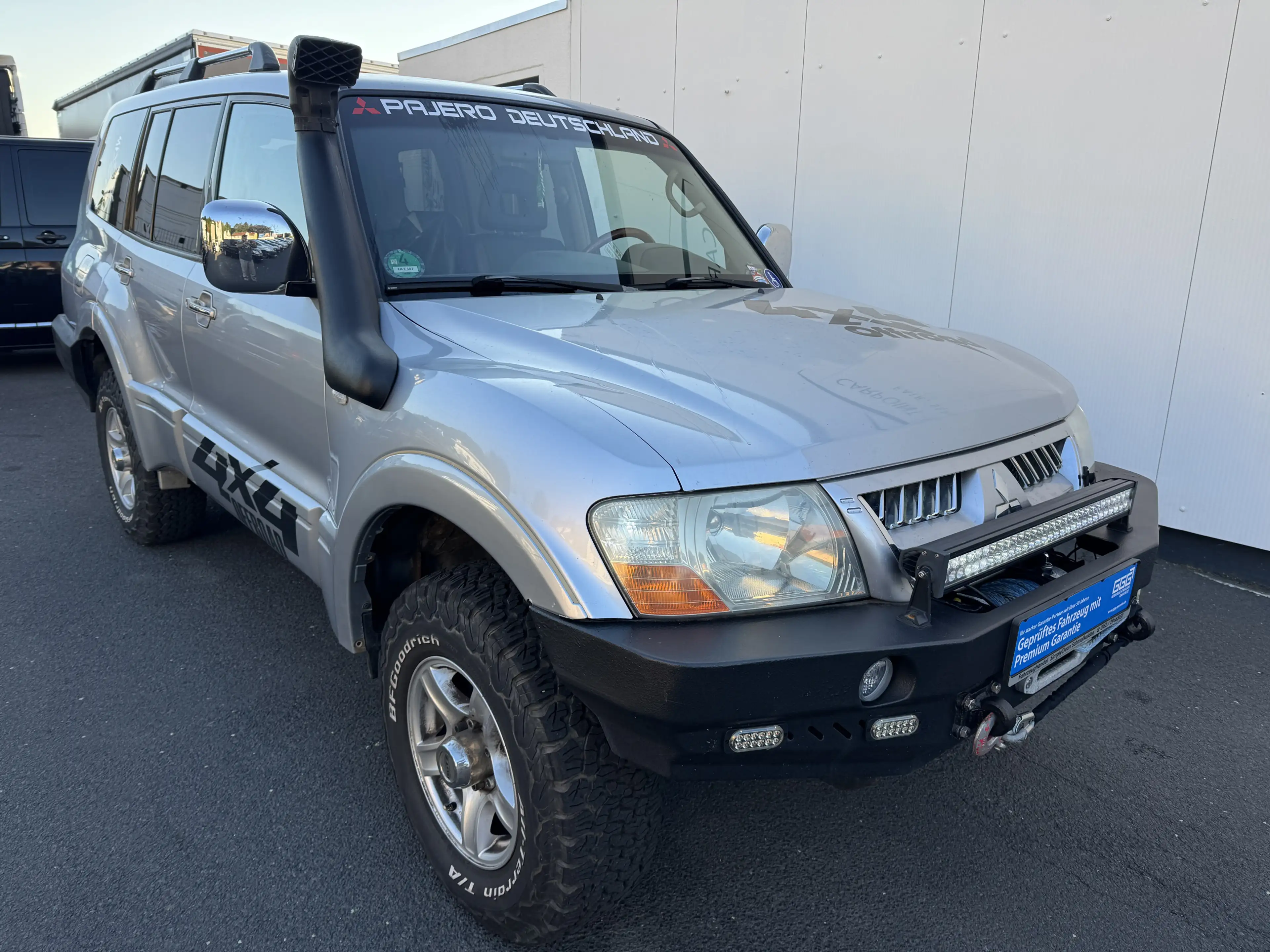 Mitsubishi Pajero 3.2 DI-D Edition 20 (5-trg.) 7-SITZER — photo 2