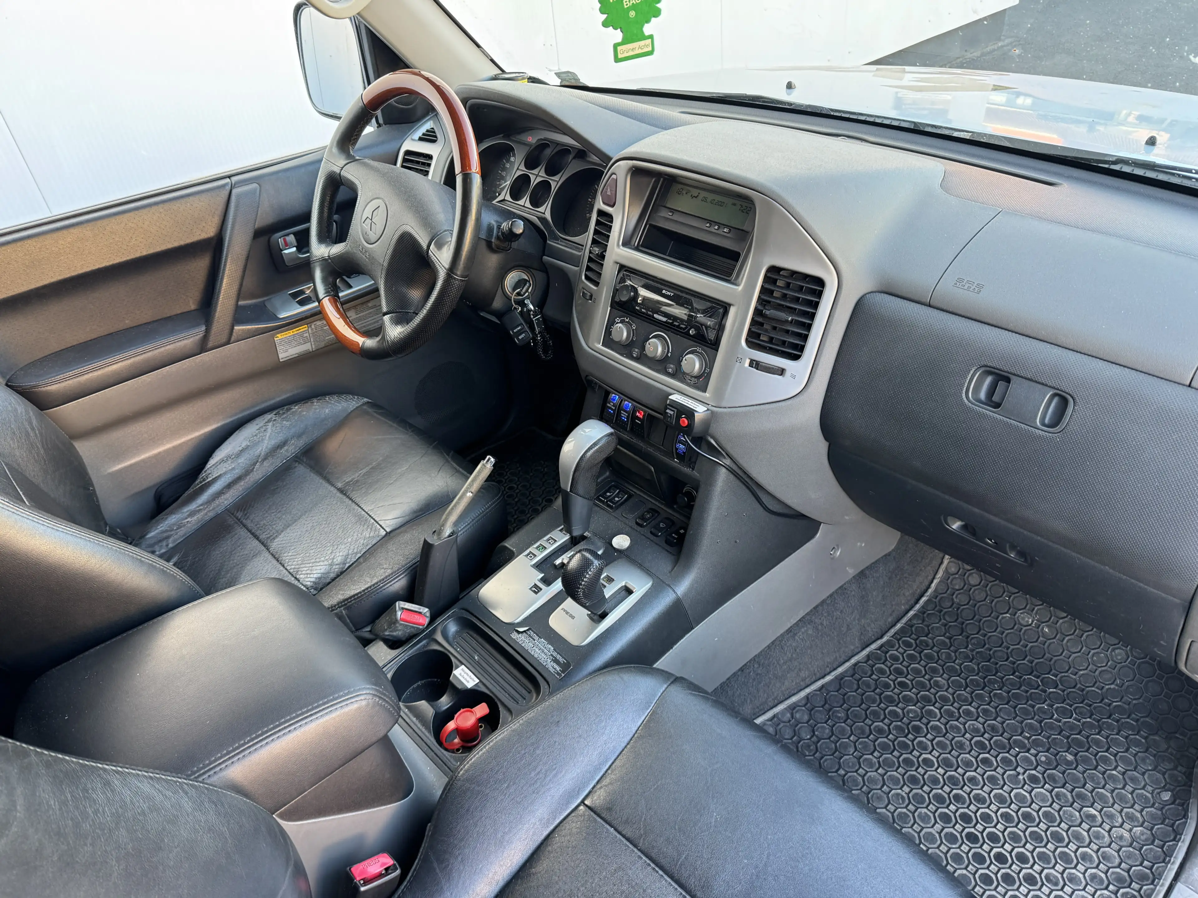 Mitsubishi Pajero 3.2 DI-D Edition 20 (5-trg.) 7-SITZER — photo 7