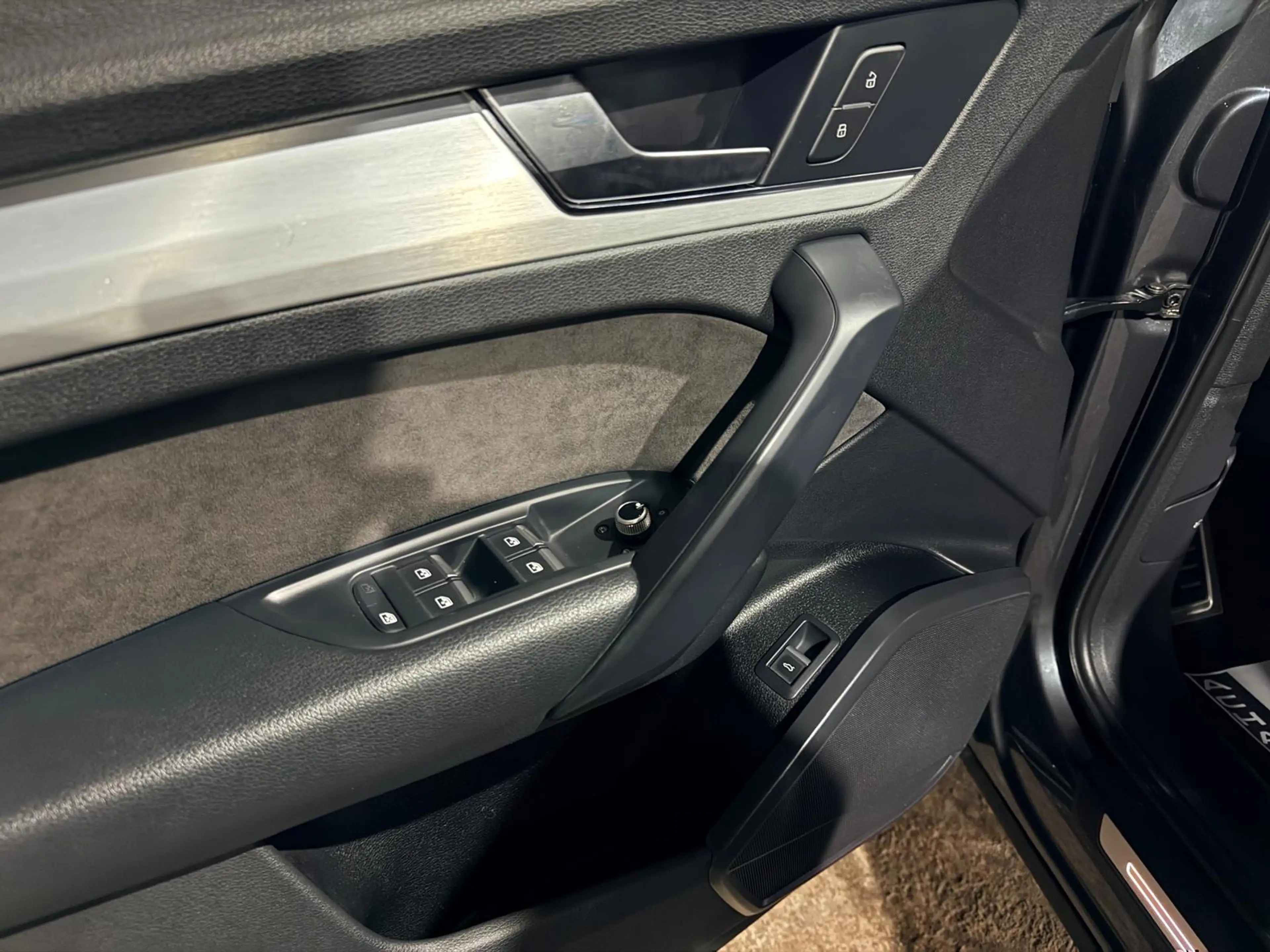 Audi Q5 Q5 35 TDi Quattro S-Line Caméra Cockpit Toit pano Lazer TVA 21% incl — photo 25