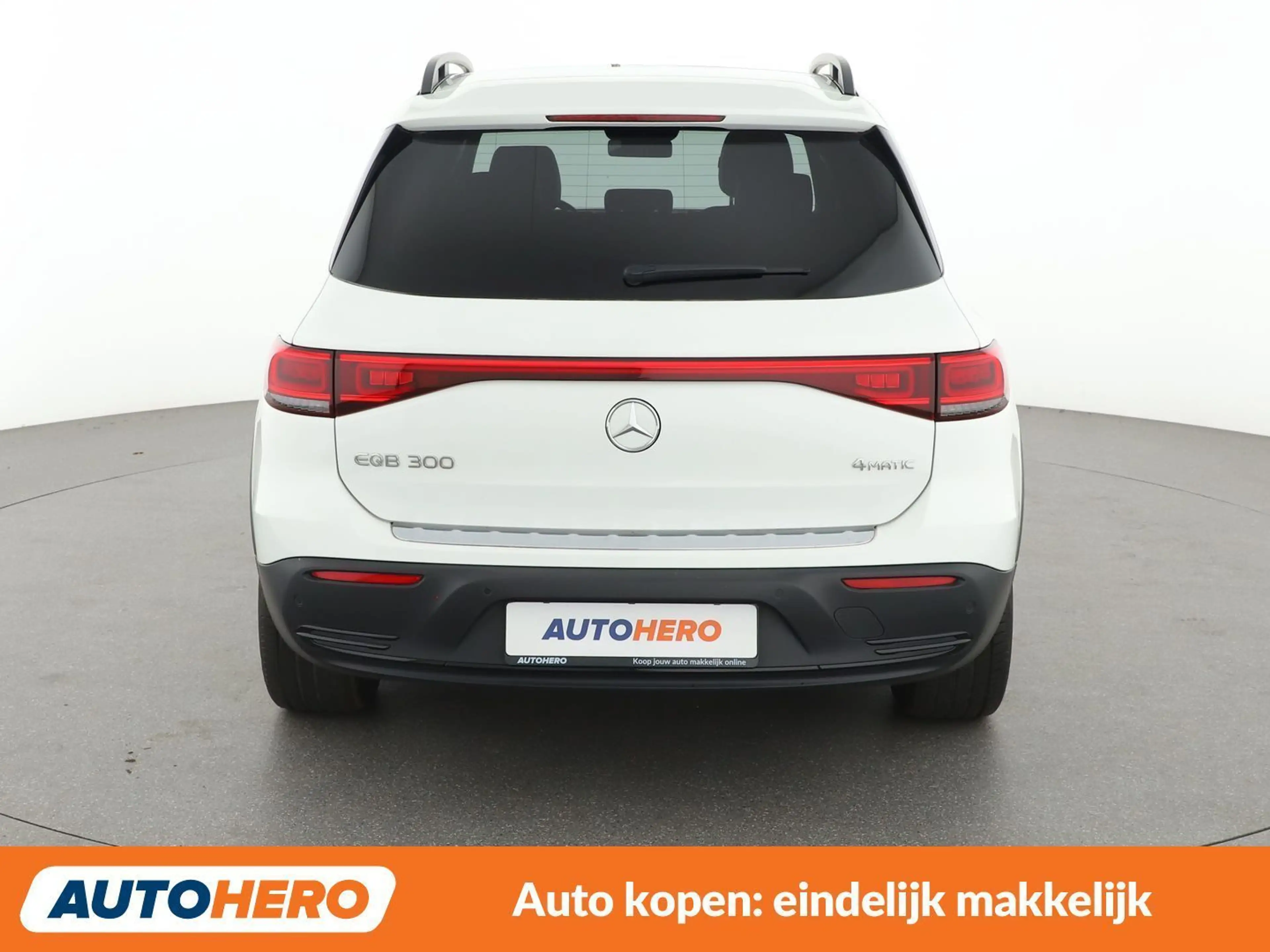 Mercedes-Benz EQB 300 300 4Matic Progressive — photo 5
