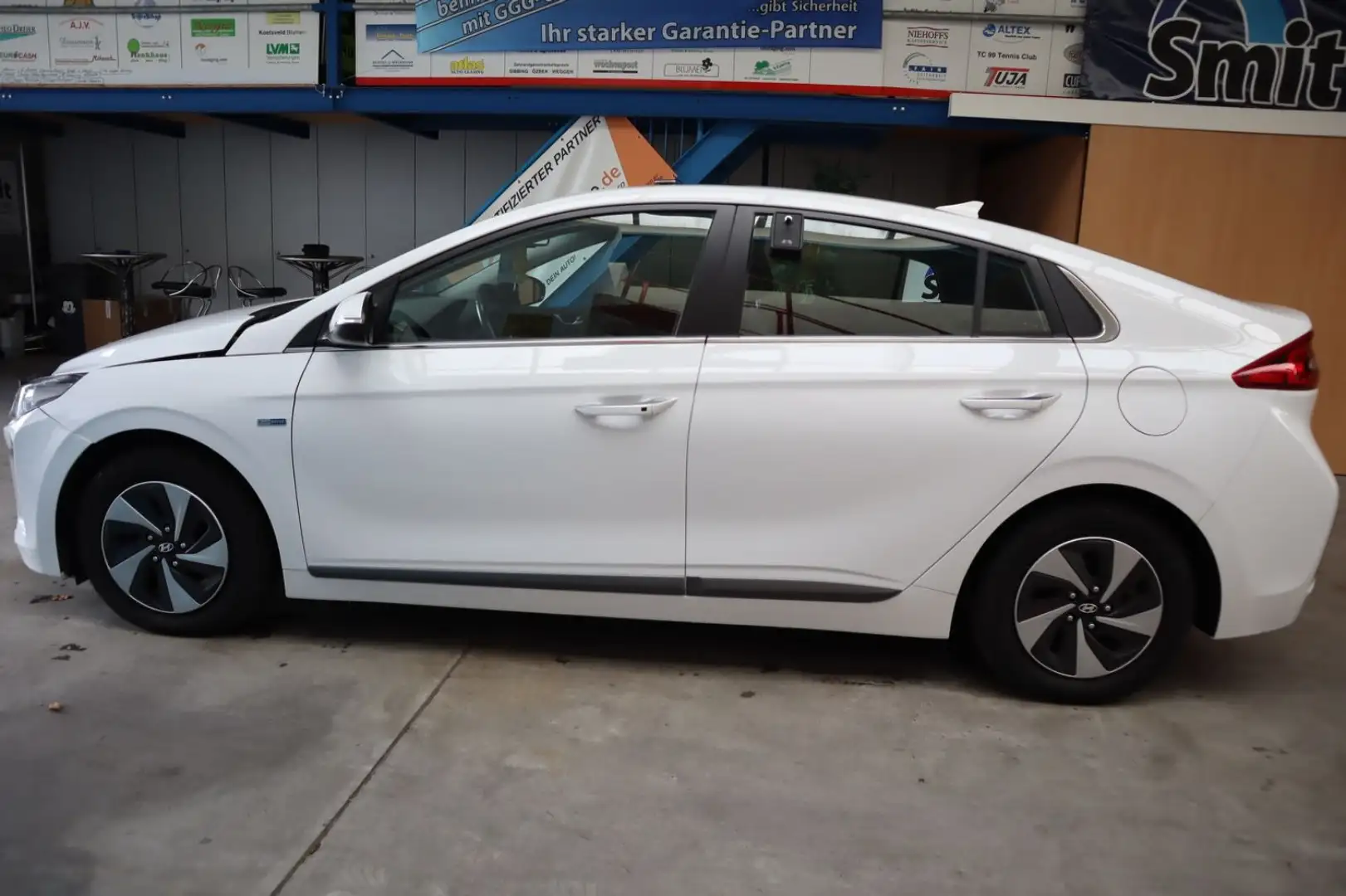 Hyundai IONIQ ELEKTRO Premium Blanc - 2