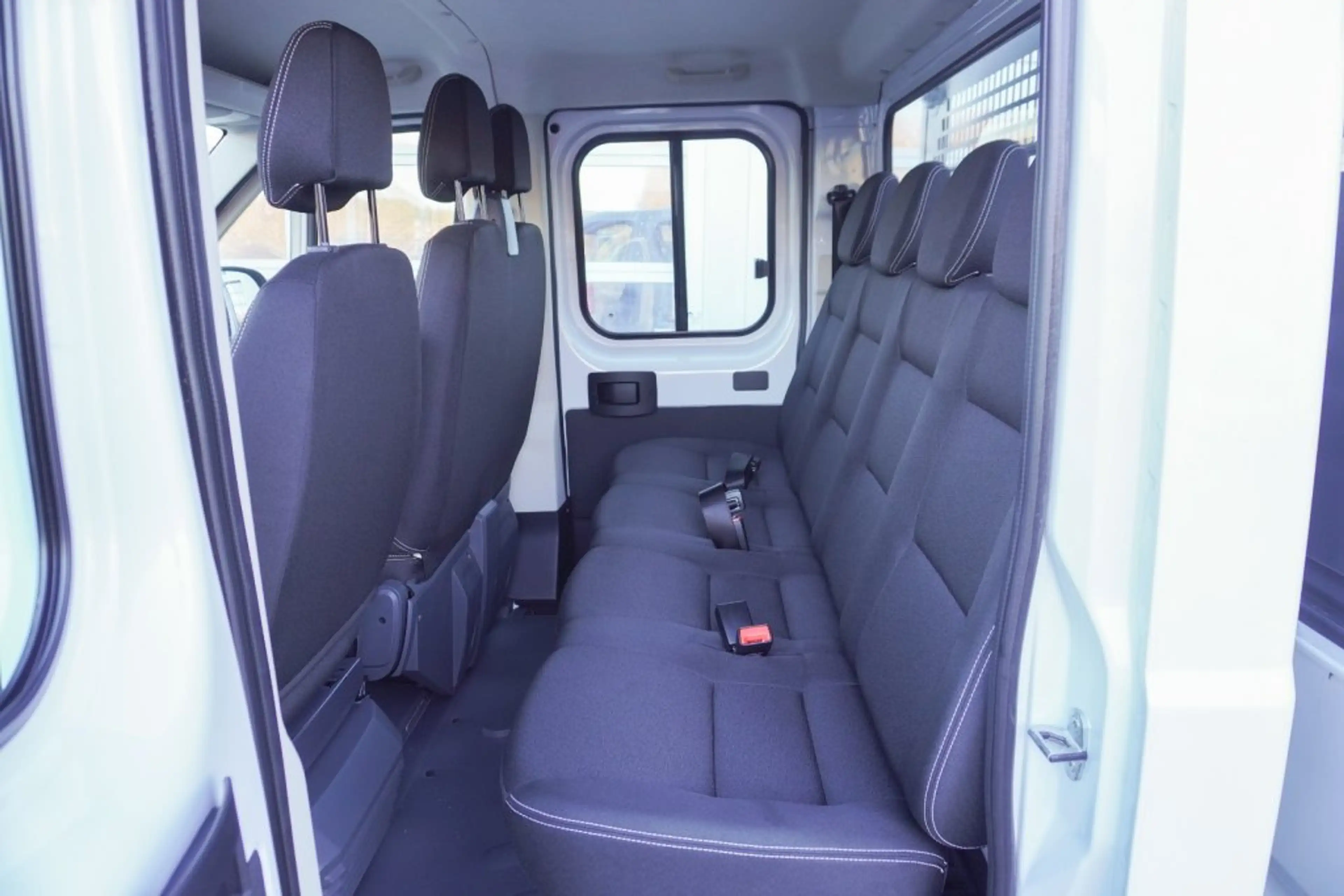 Citroen Jumper Pritsche DK 35+ L2 140 6-Gang — photo 10