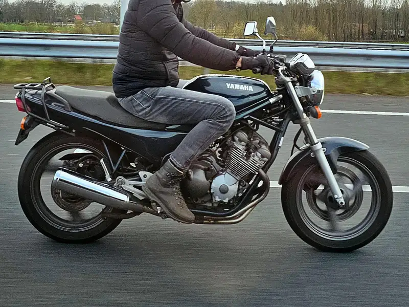 Yamaha XJ 600 - foto 4