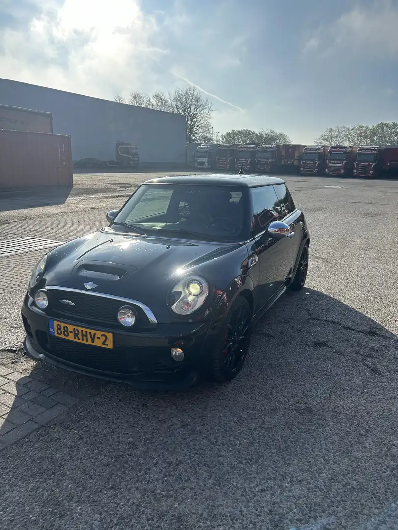 MINI Cooper S 1.6 Zwart - 1