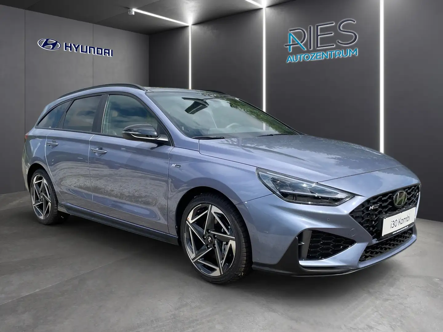 Hyundai i30 cw 1.5 T-GDI N-Line*KlimaA*LED*Navi*Pano*SD Blu/Azzurro - 2