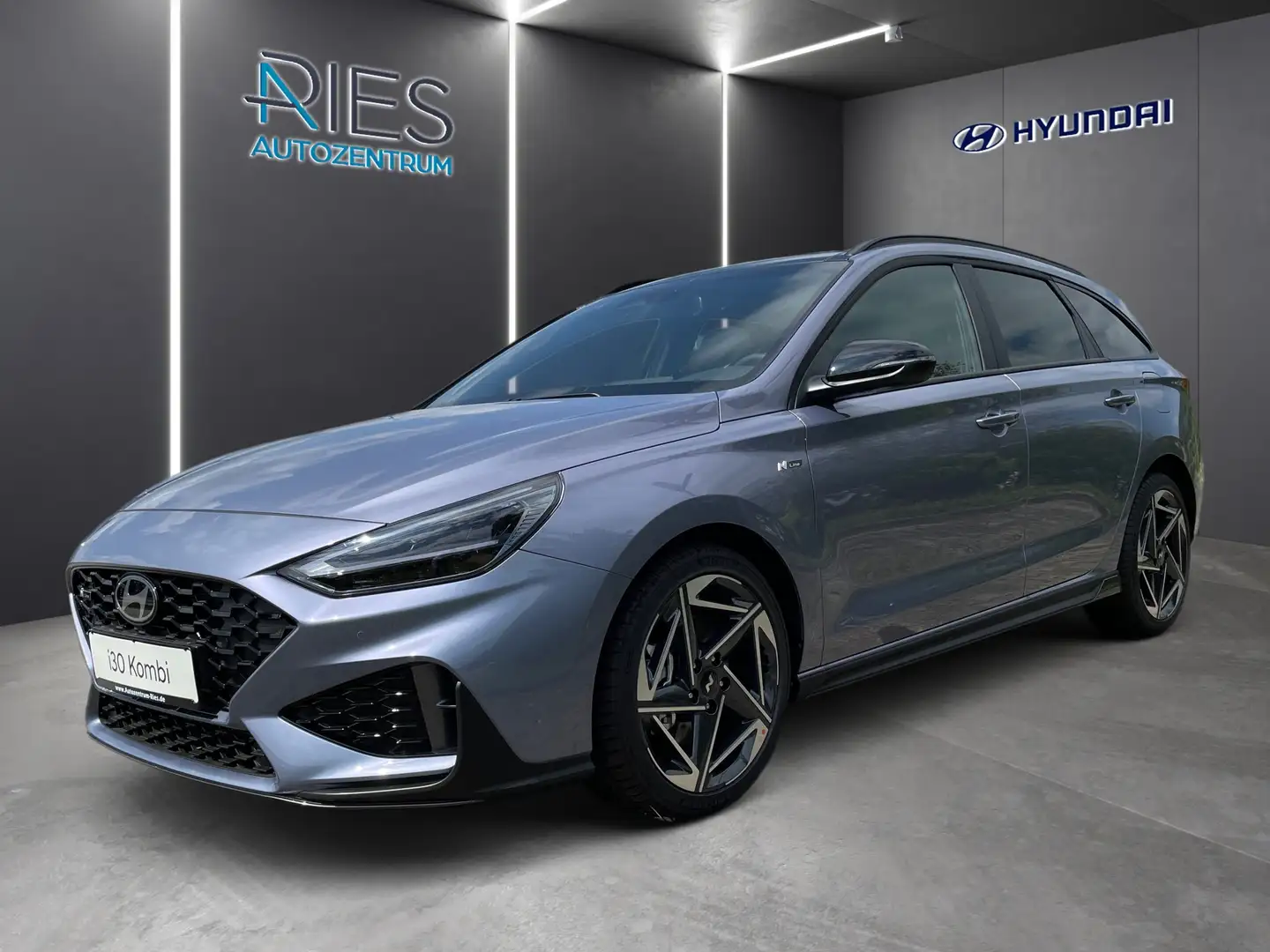 Hyundai i30 cw 1.5 T-GDI N-Line*KlimaA*LED*Navi*Pano*SD Blu/Azzurro - 1