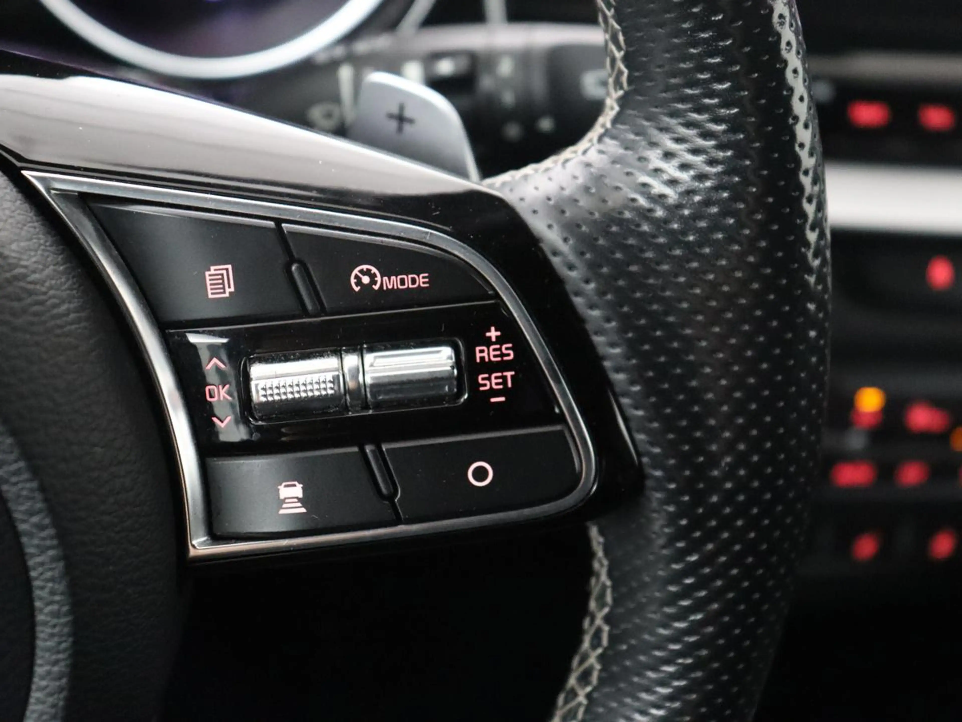 Kia Ceed SW / cee'd SW Sportswagon 1.5 T-GDi MHEV GT-Line Edition | Apple — photo 14