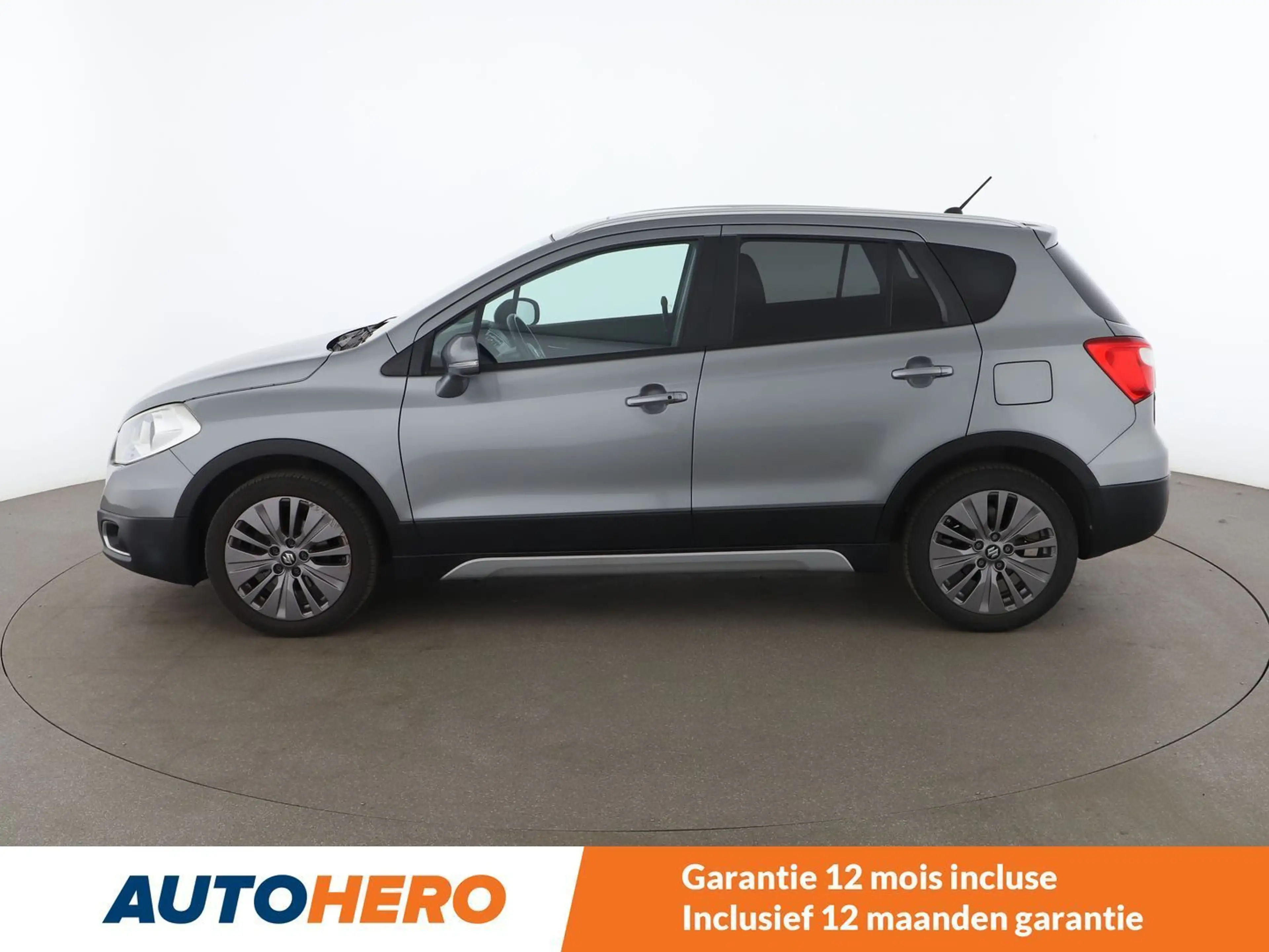 Suzuki SX4 1.6 Classic Style — photo 3