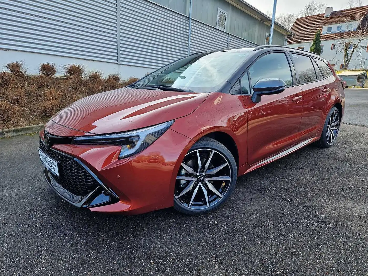 Toyota Corolla Touring Sports Hybrid 2.0 GR Sport Orange - 1
