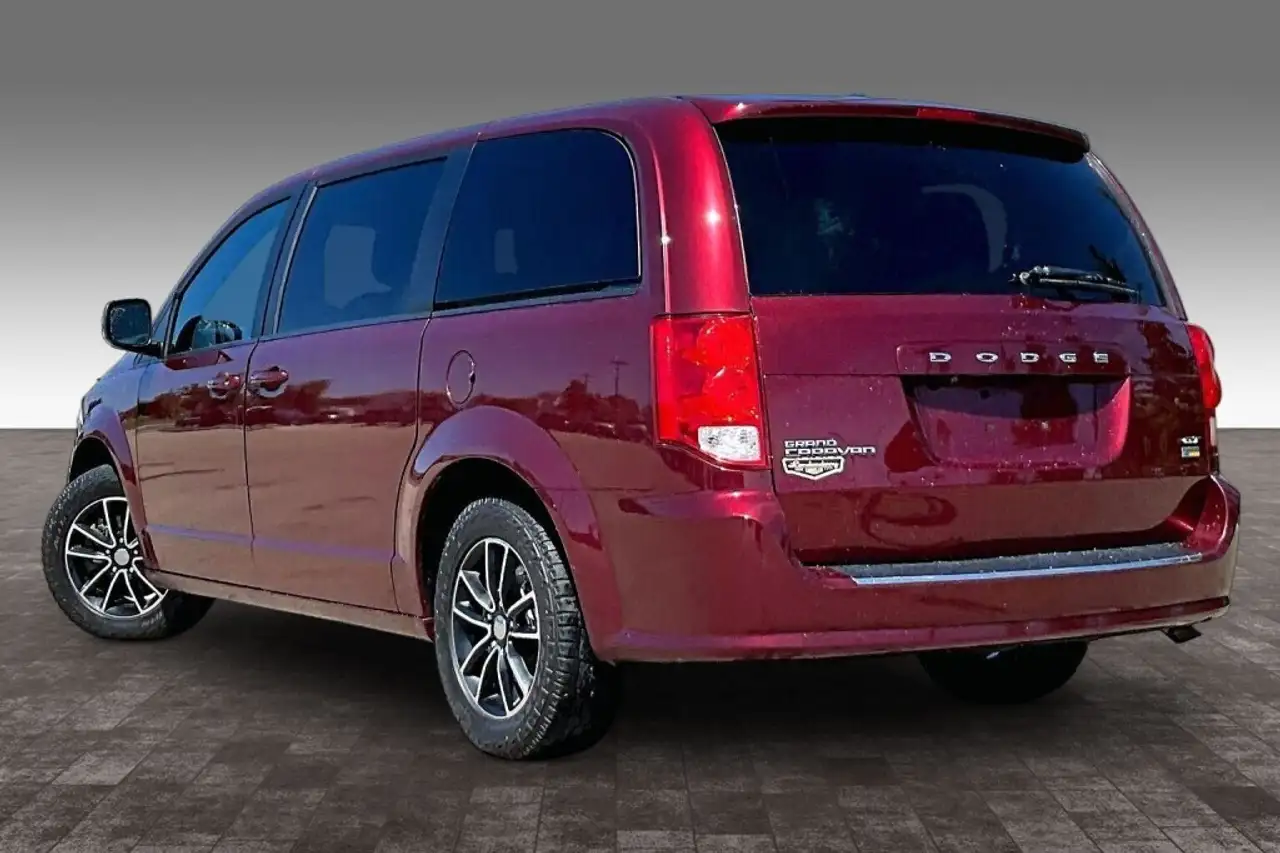 Dodge Grand Caravan снимка Dodge Grand Caravan