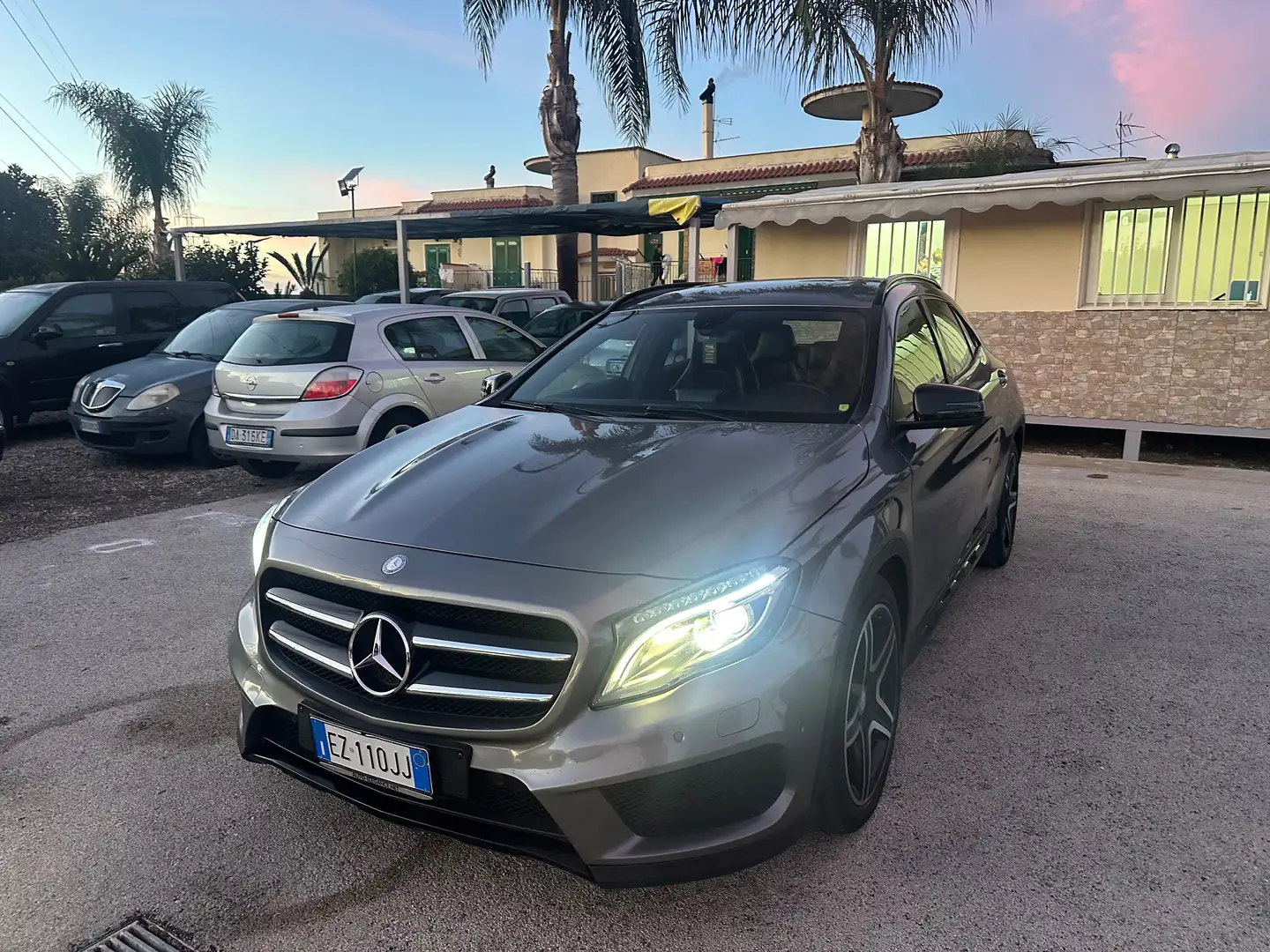 Mercedes-Benz GLA 200 GLA 200 d (cdi) Premium 4matic auto Grigio - 2