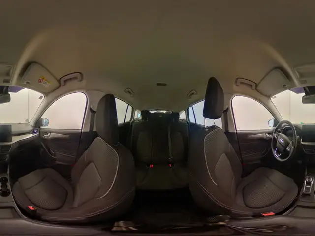 Ford Focus view 13