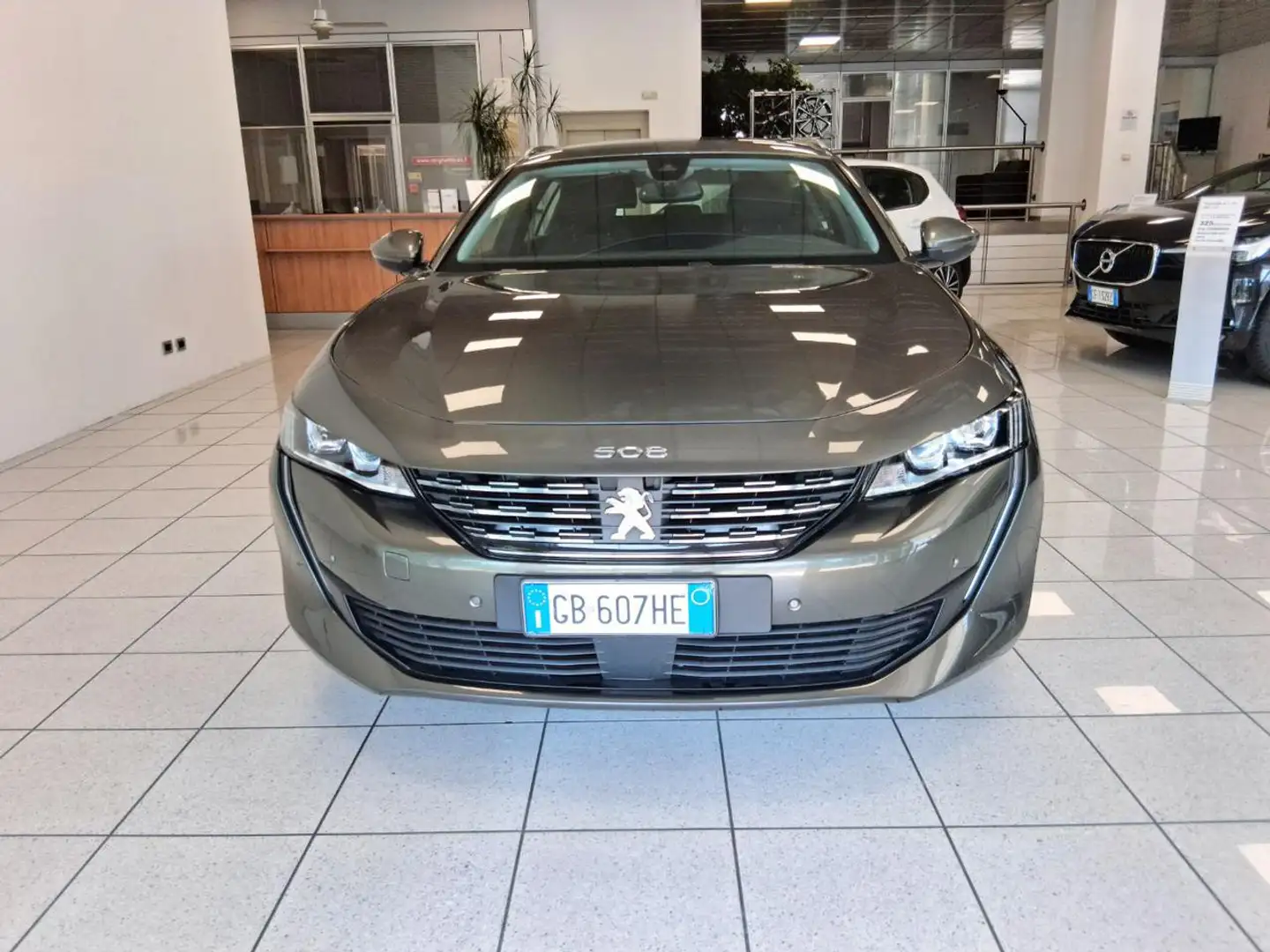 Peugeot 508 BlueHDi 130 Stop&Start EAT8 SW Business Gris - 2