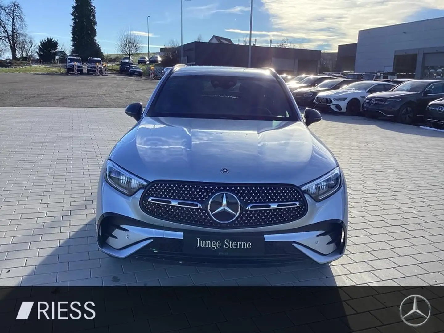 Mercedes-Benz GLC 220 d 4M AMG+Night+Fahrass.P+AHK+Kamera+PTS Silber - 2