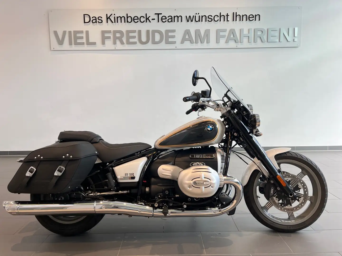 BMW R 18 Classic Opt.719 Designpaket Aero Blanc - 1