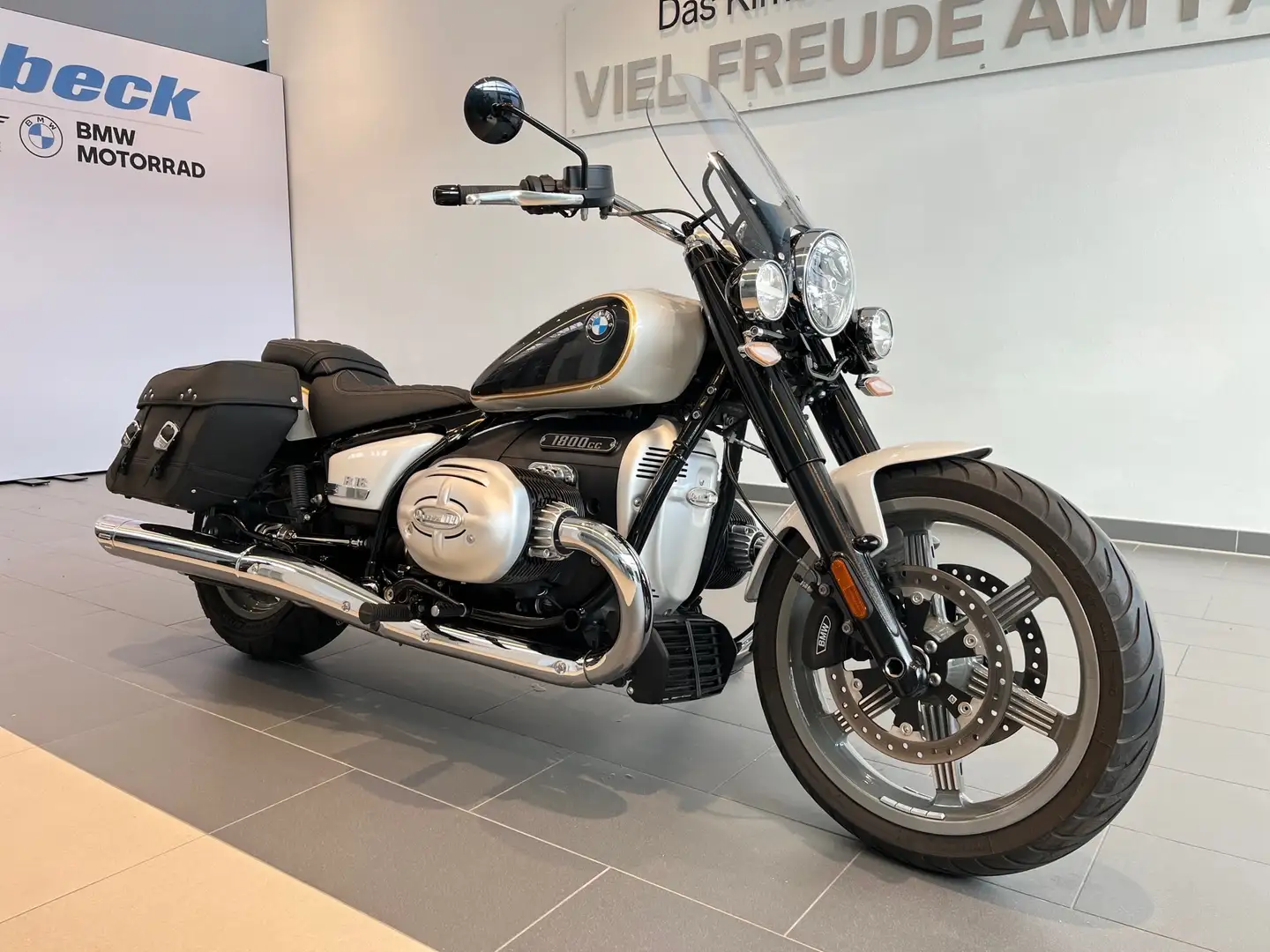 BMW R 18 Classic Opt.719 Designpaket Aero Bianco - 2