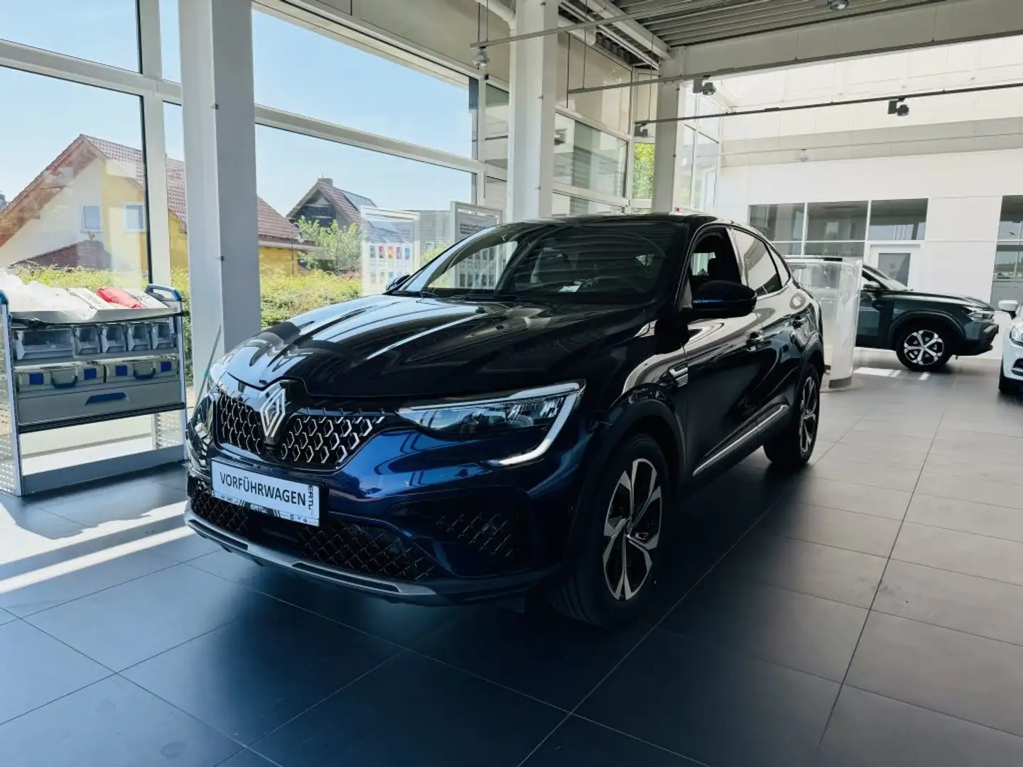 Renault Arkana TECHNO Mild Hybrid 140EDC Blau - 1