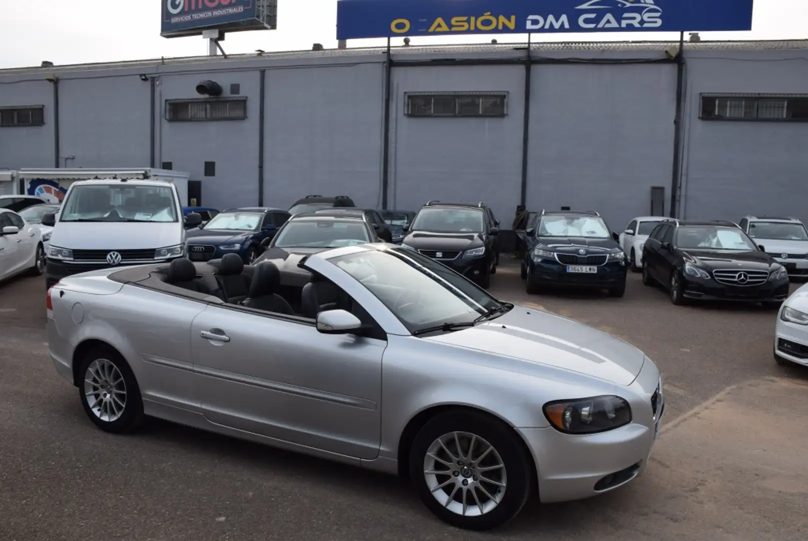 Volvo C70 2.4 Summum Grigio - 1
