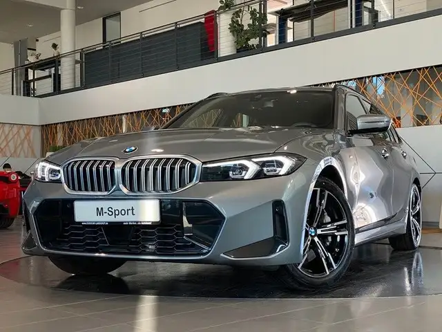 BMW 330 i Touring xDrive M-Sport Curved Kam. HiFi ACC